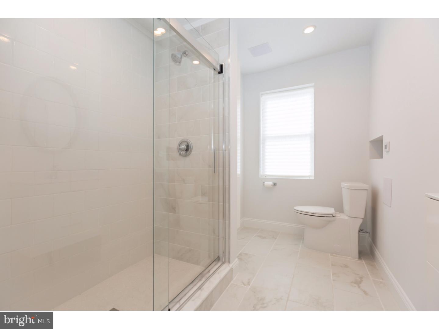 SOUTH KENSINGTON - Residential