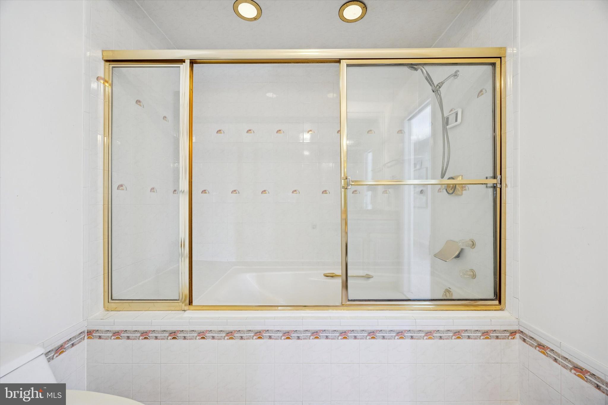 CHESTERBROOK - Residential