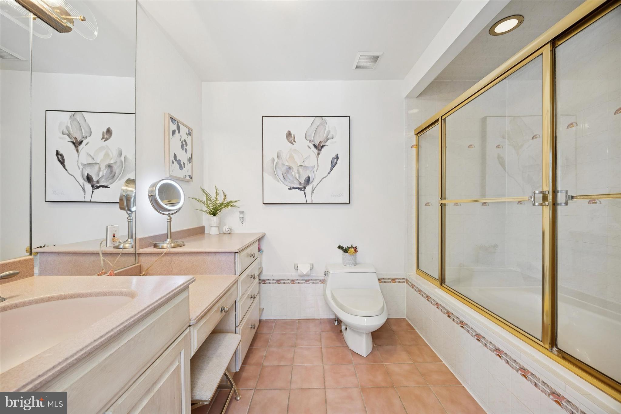 CHESTERBROOK - Residential