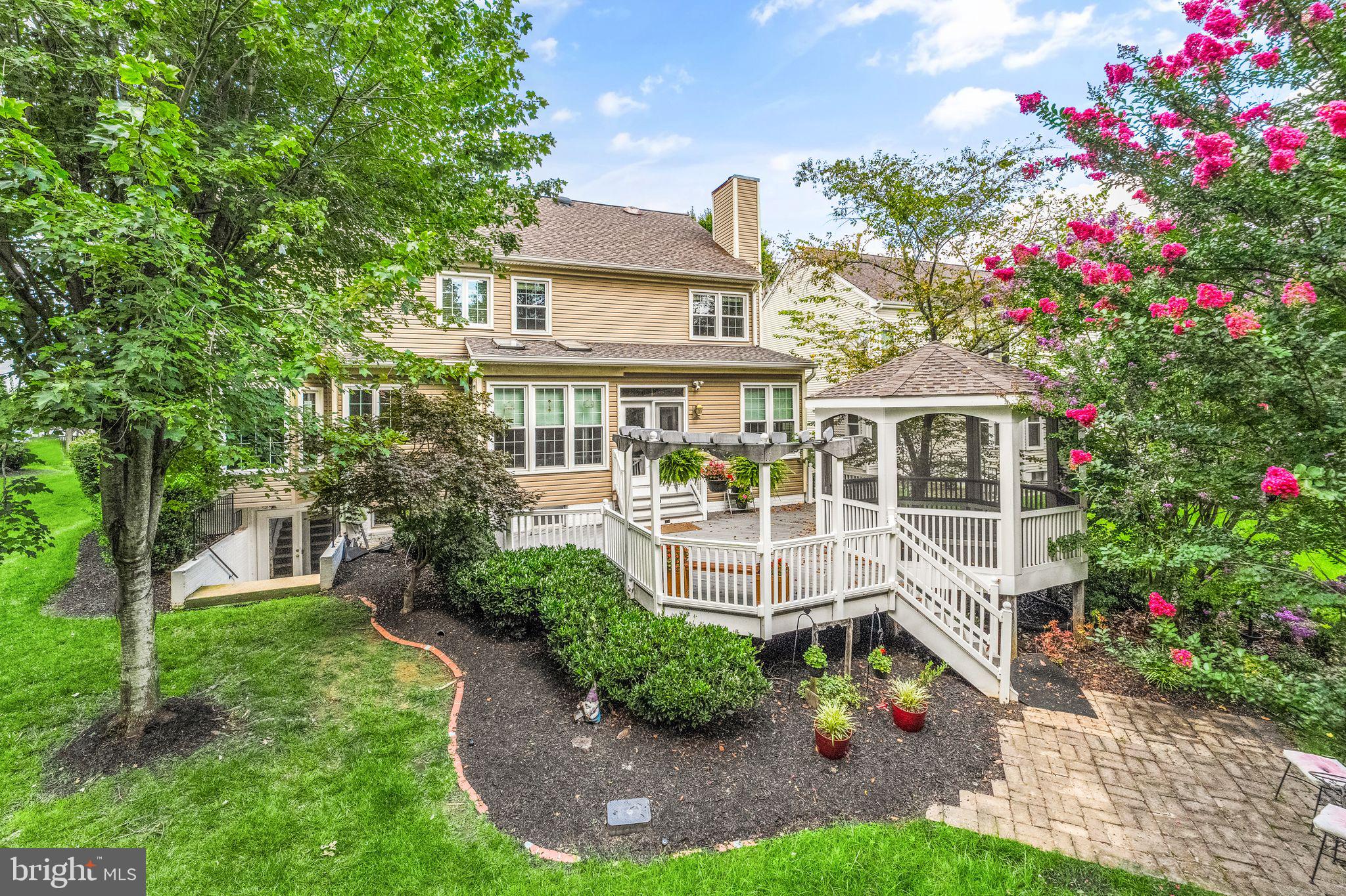 SYCAMORE RIDGE - Residential Lease