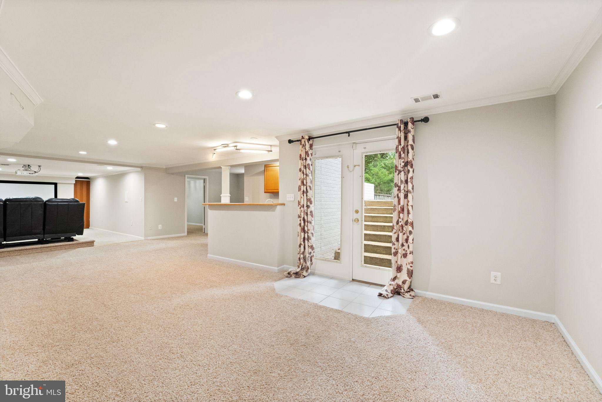 SYCAMORE RIDGE - Residential Lease