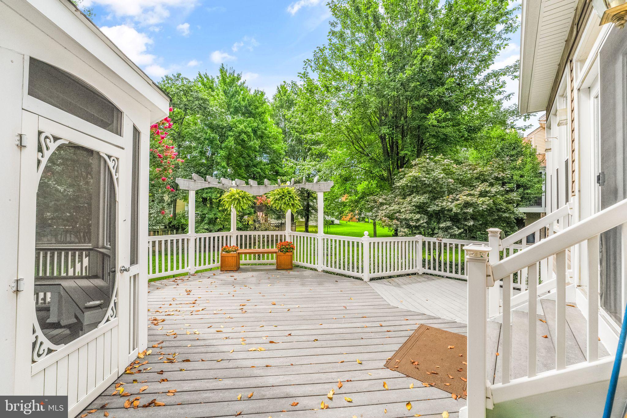 SYCAMORE RIDGE - Residential Lease