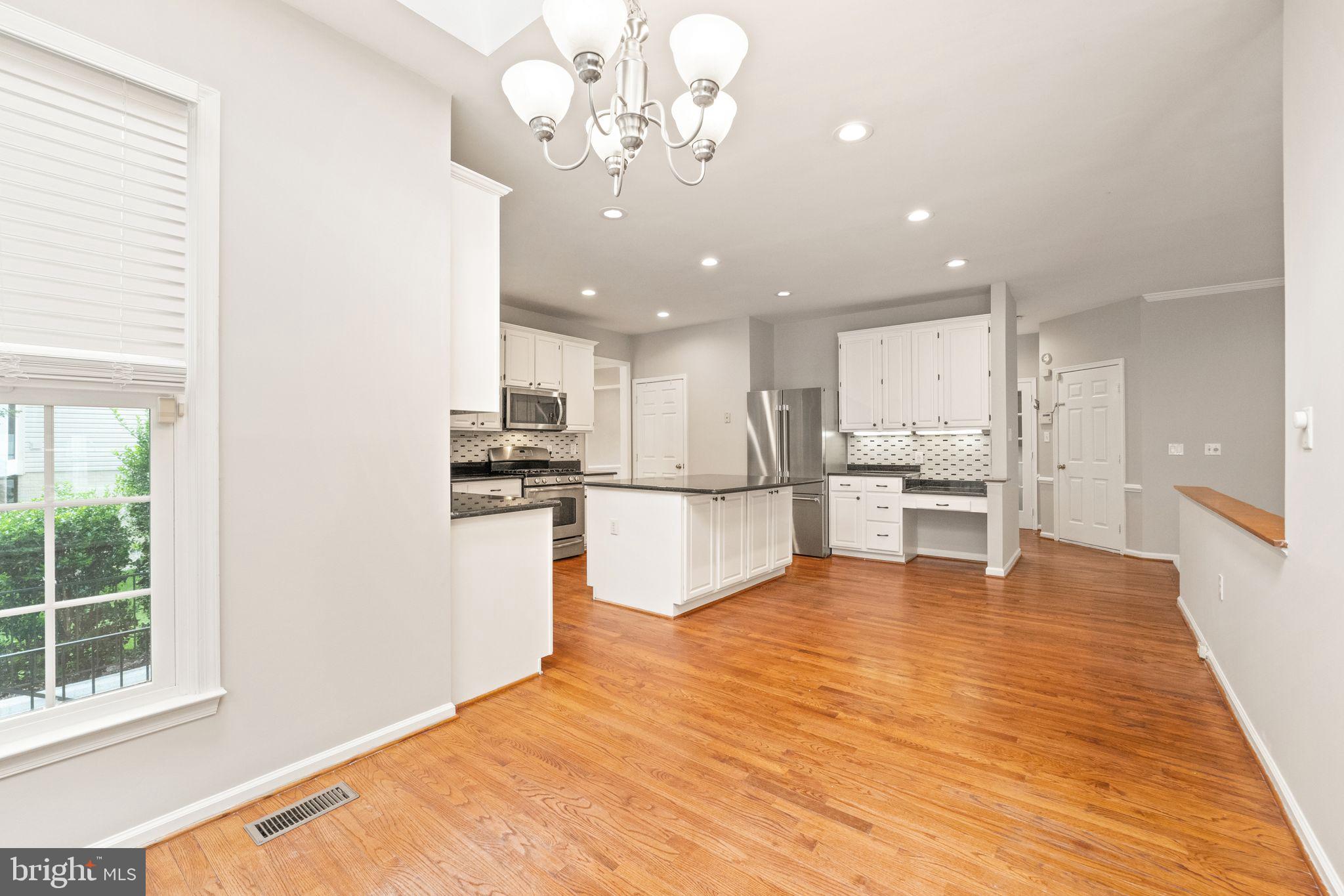 SYCAMORE RIDGE - Residential Lease