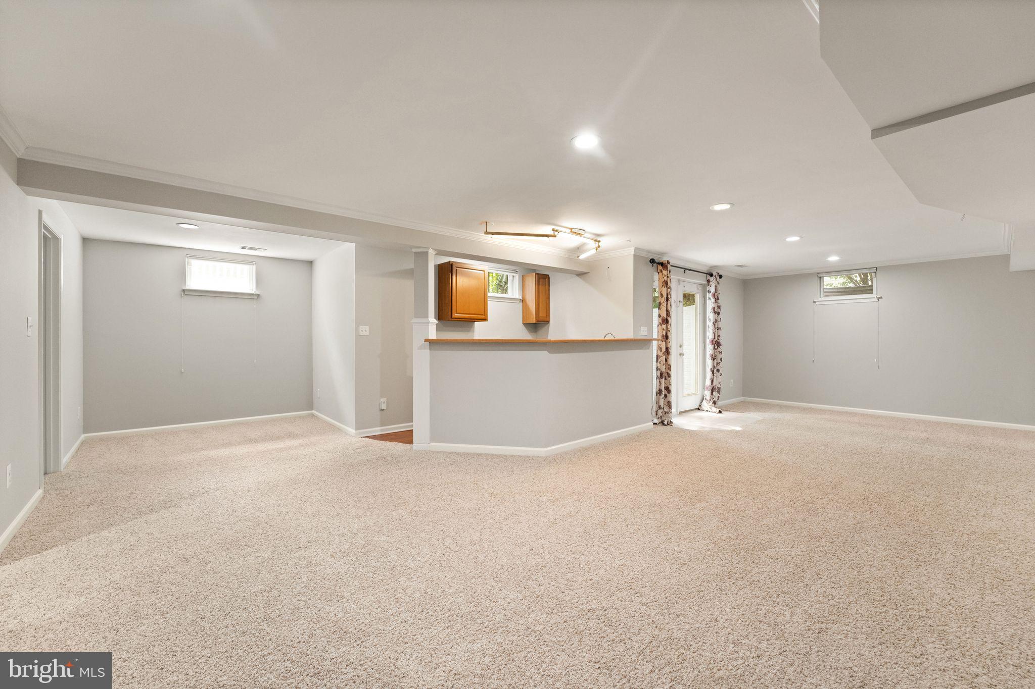 SYCAMORE RIDGE - Residential Lease