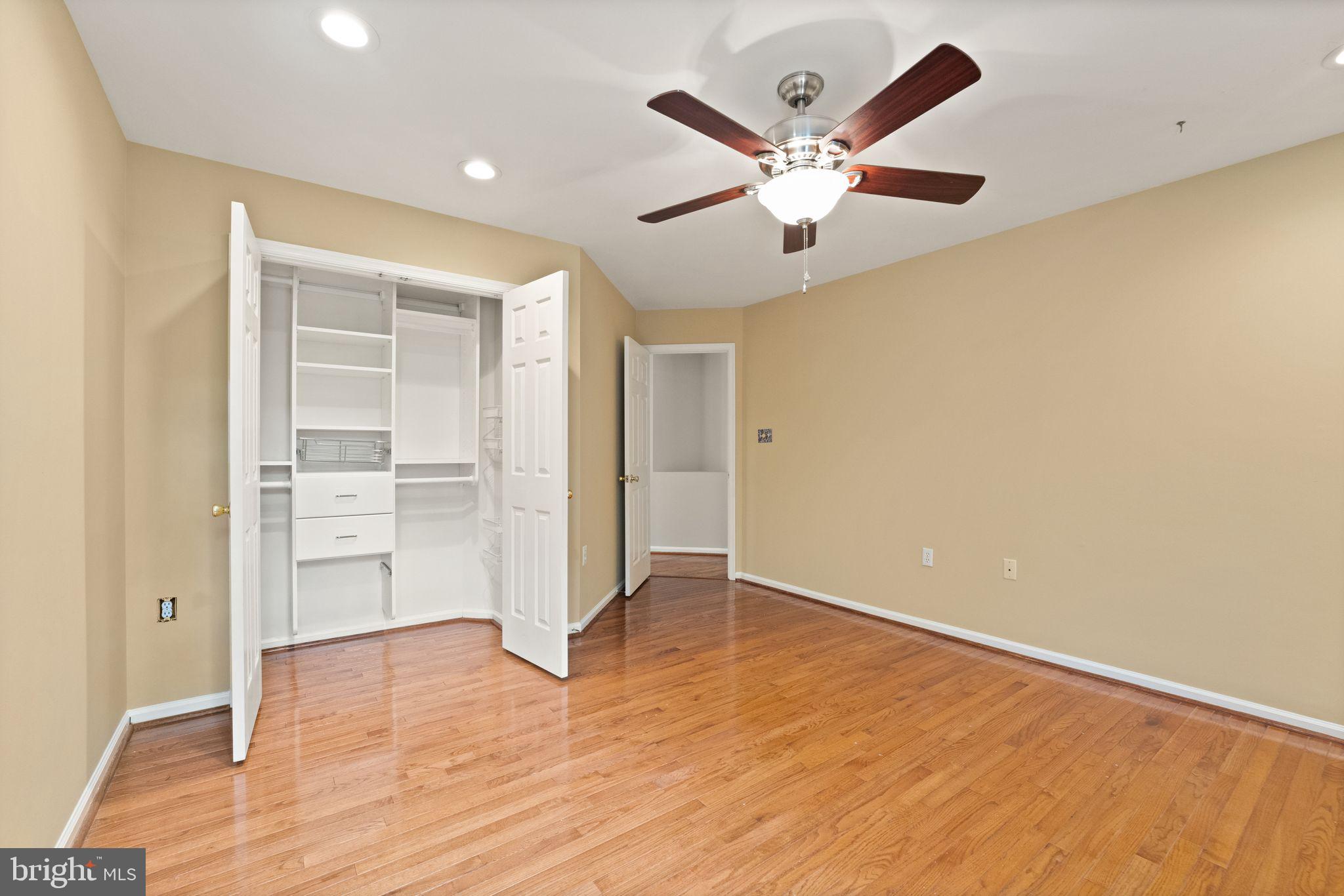 SYCAMORE RIDGE - Residential Lease