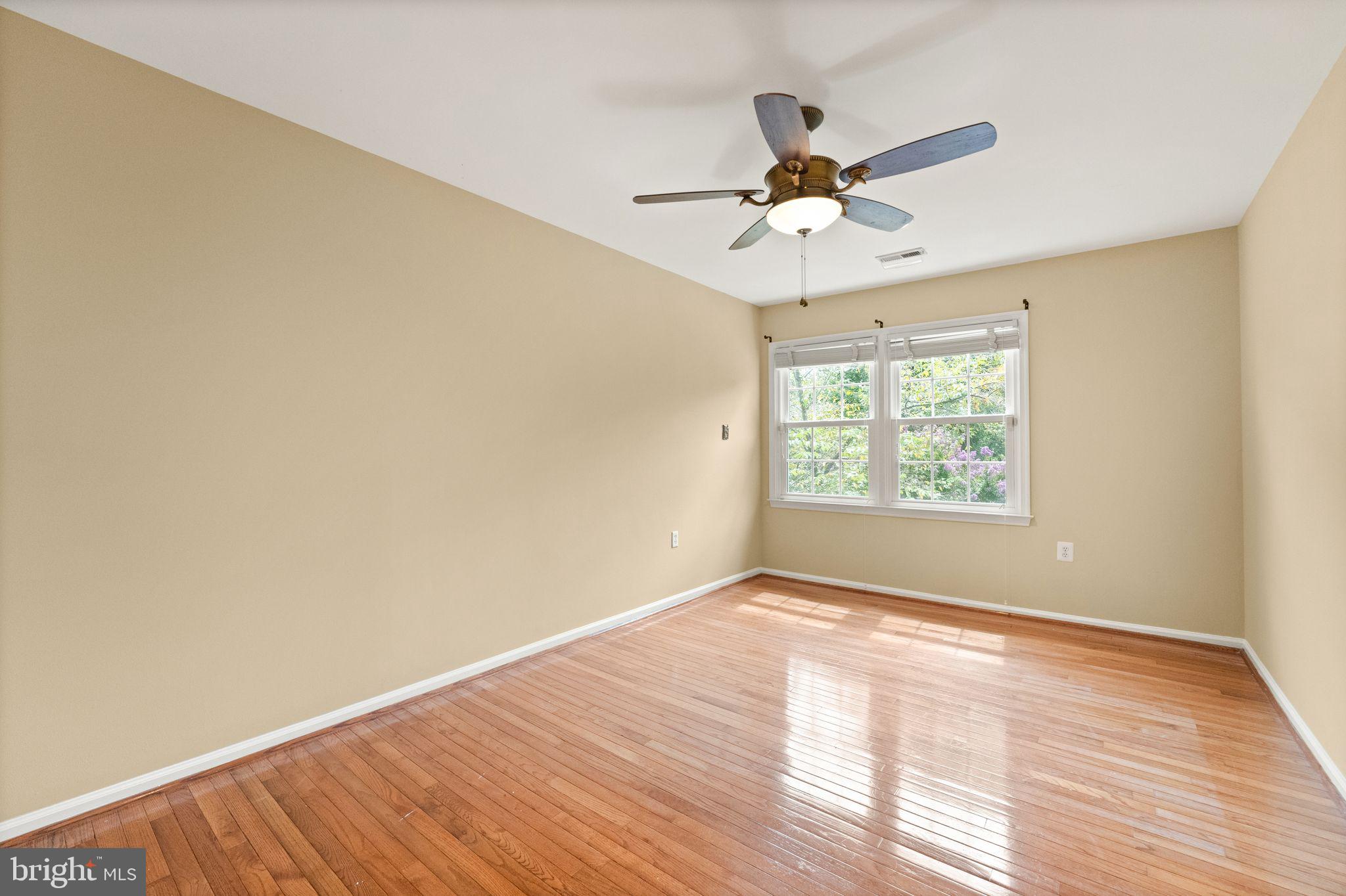 SYCAMORE RIDGE - Residential Lease