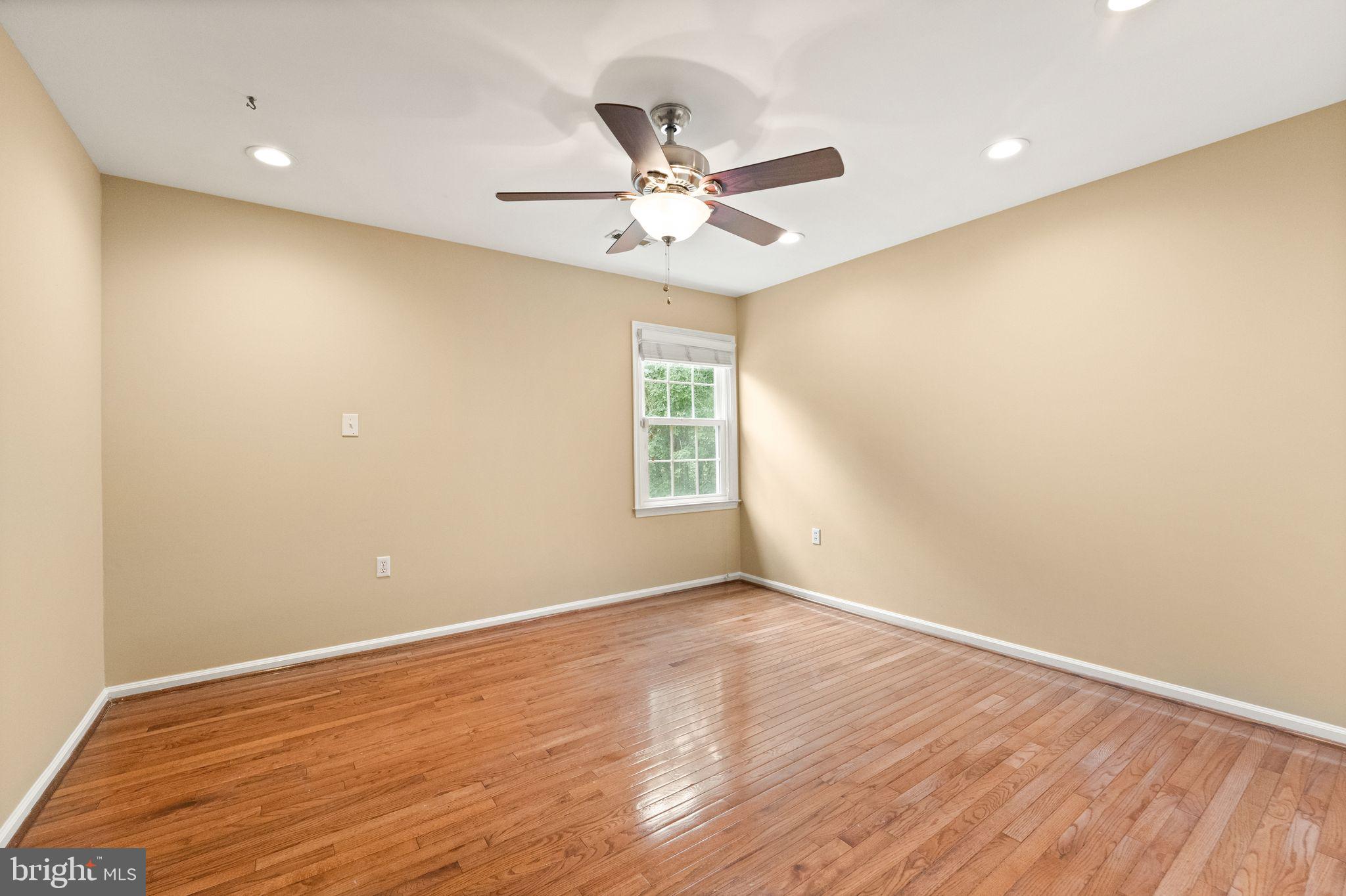 SYCAMORE RIDGE - Residential Lease