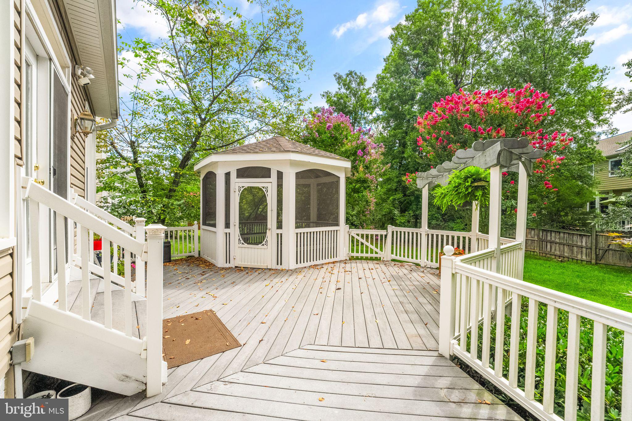 SYCAMORE RIDGE - Residential Lease