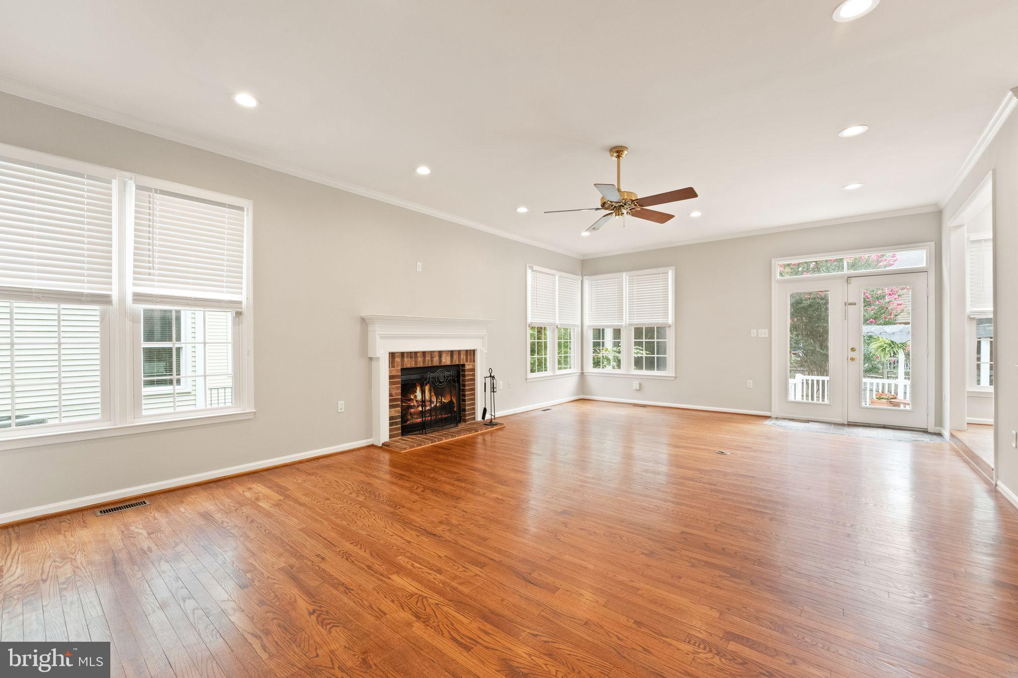 SYCAMORE RIDGE - Residential Lease