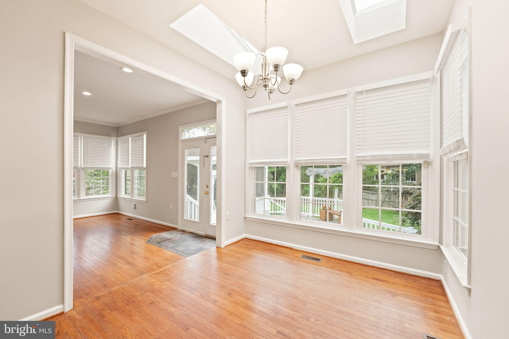 SYCAMORE RIDGE - Residential Lease