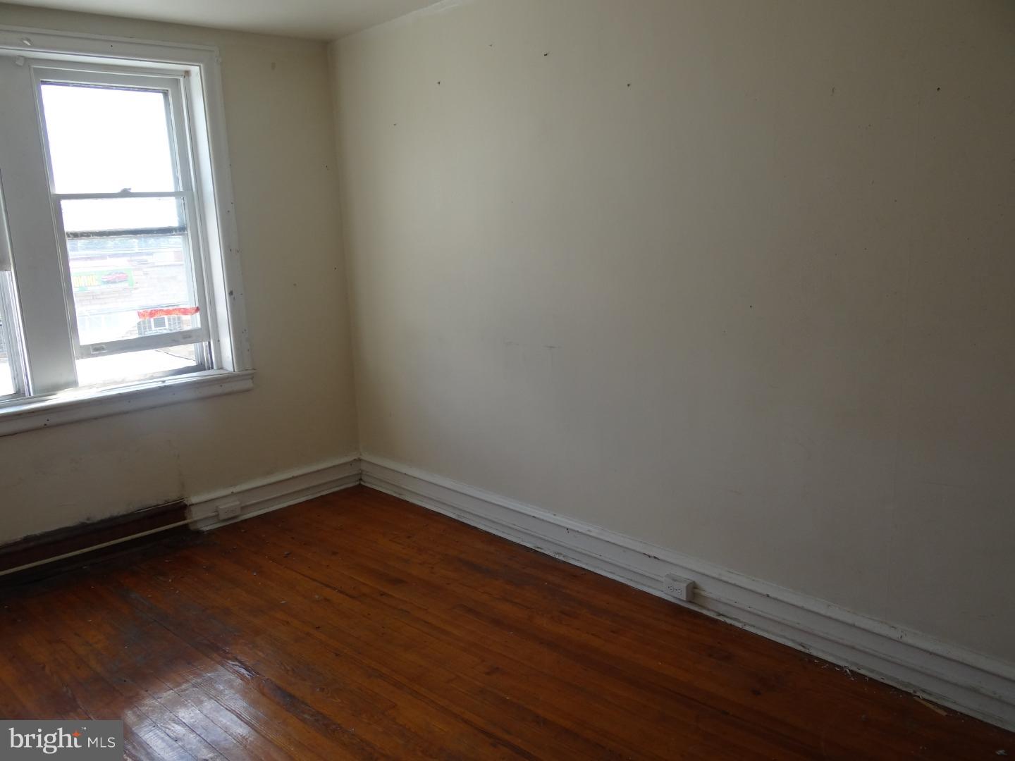 HOLMESBURG - Residential Income