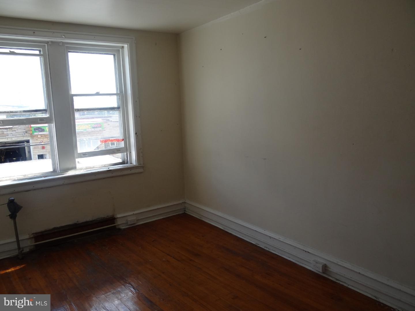 HOLMESBURG - Residential Income