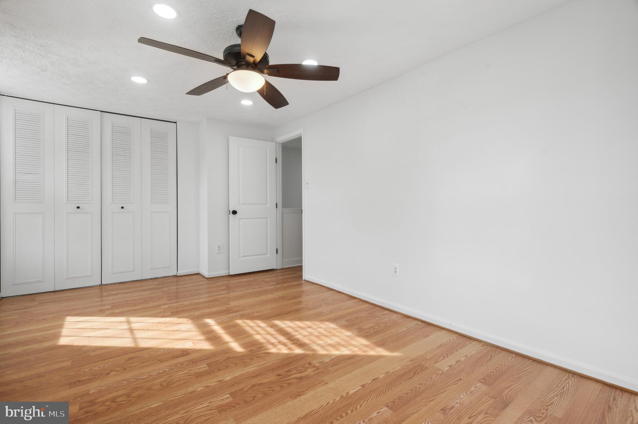 INDIAN CREEK VILLAGE - Residential Lease