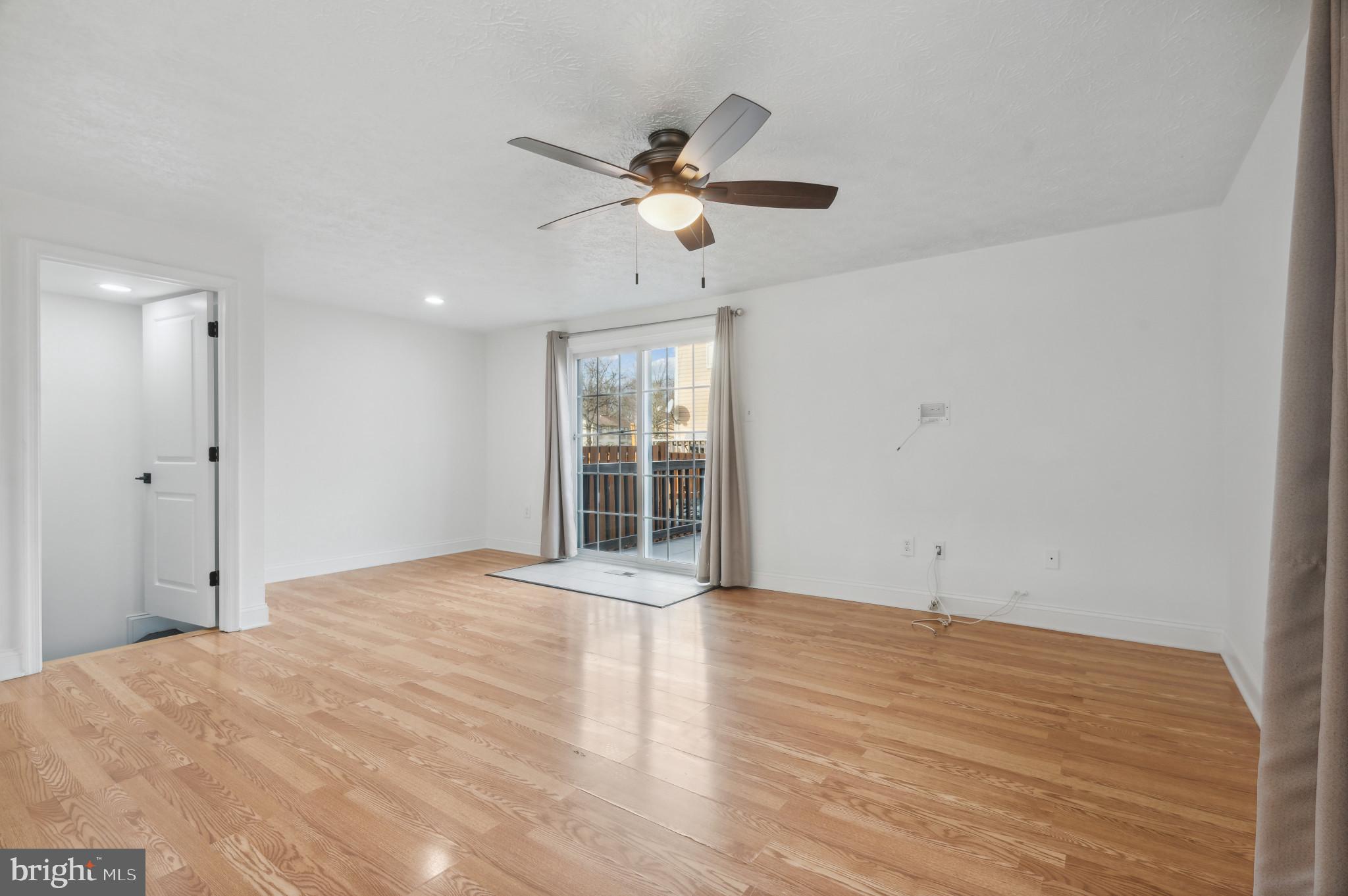 INDIAN CREEK VILLAGE - Residential Lease