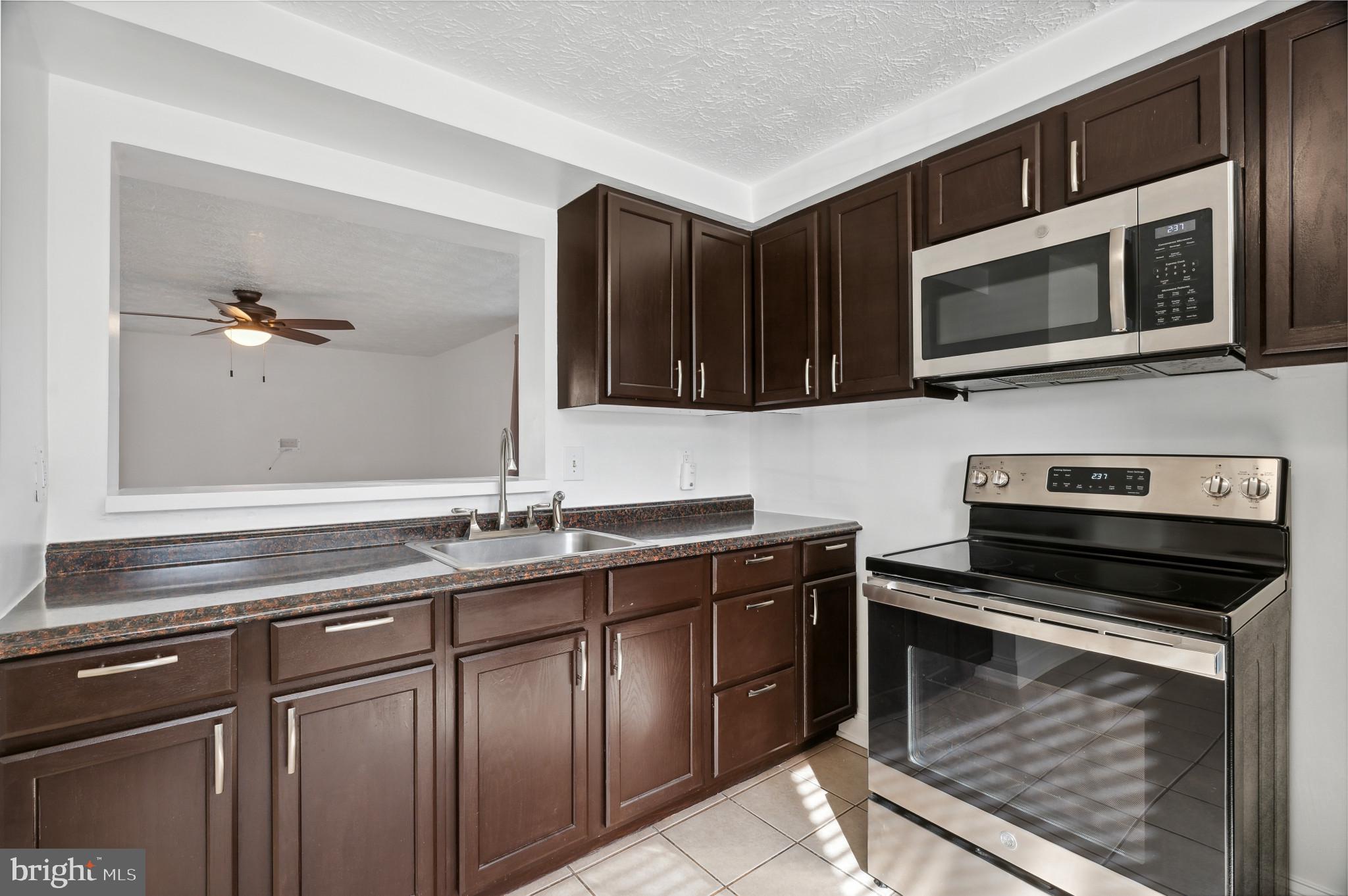 INDIAN CREEK VILLAGE - Residential Lease