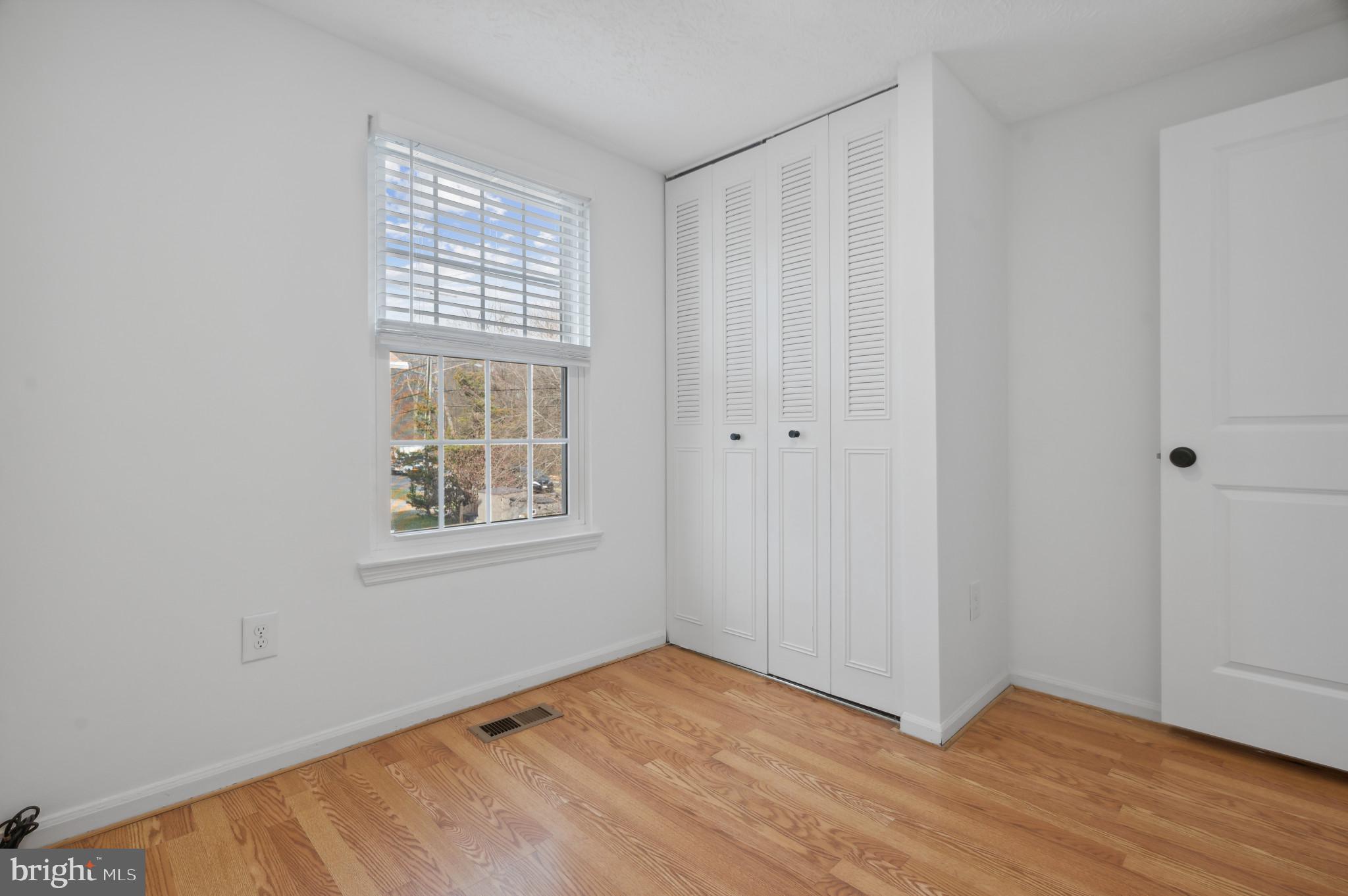 INDIAN CREEK VILLAGE - Residential Lease