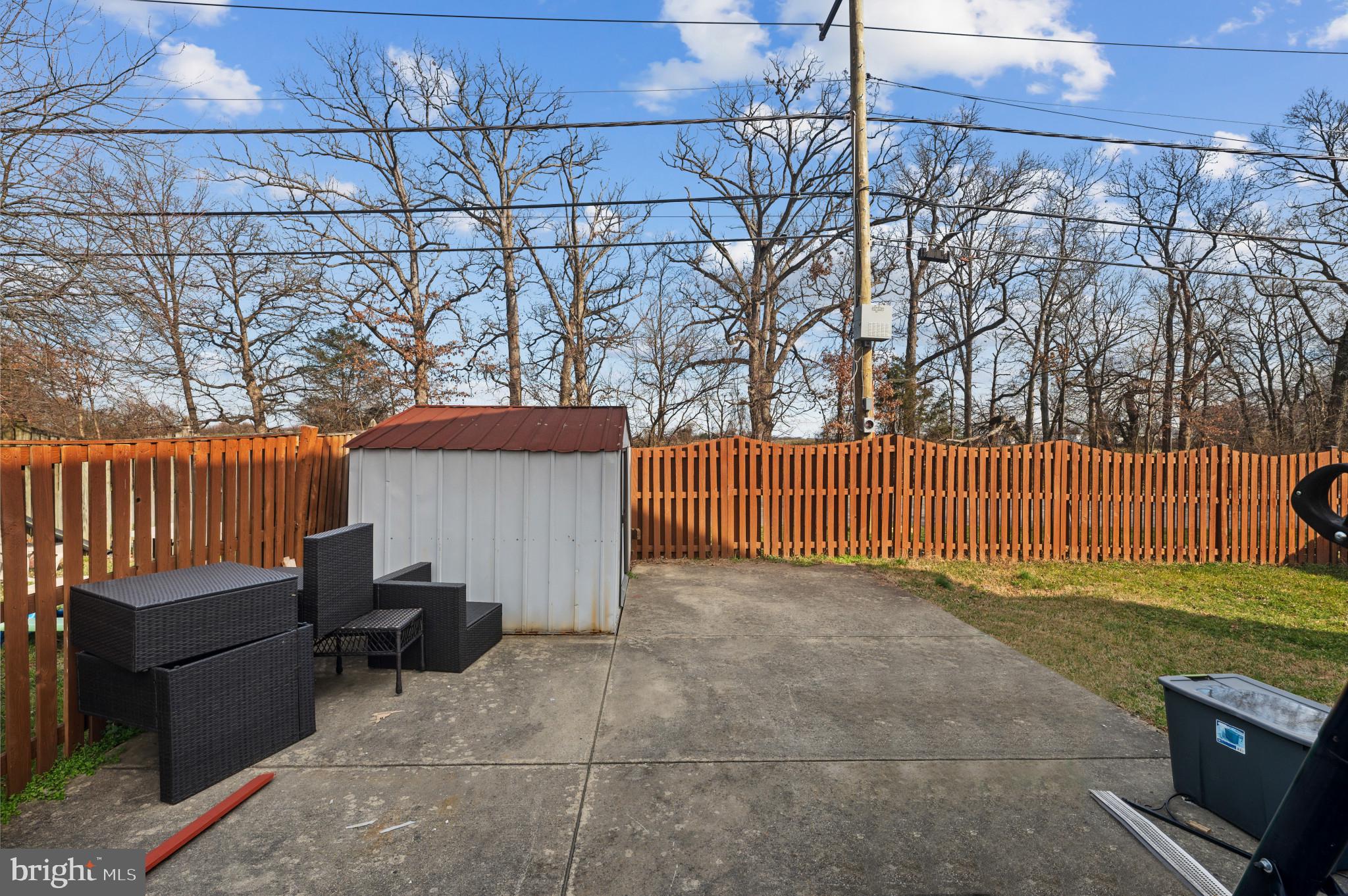 INDIAN CREEK VILLAGE - Residential Lease