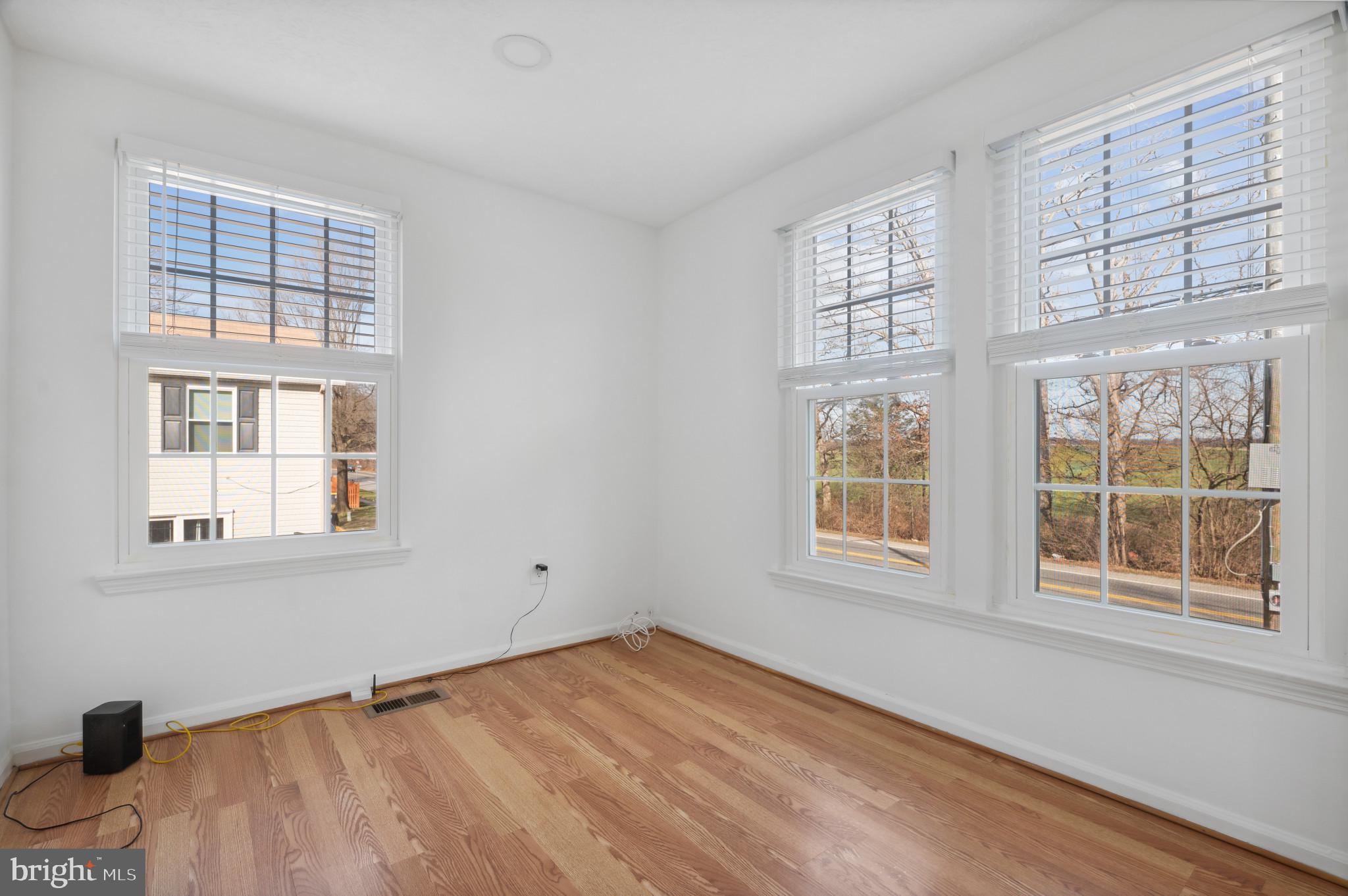 INDIAN CREEK VILLAGE - Residential Lease