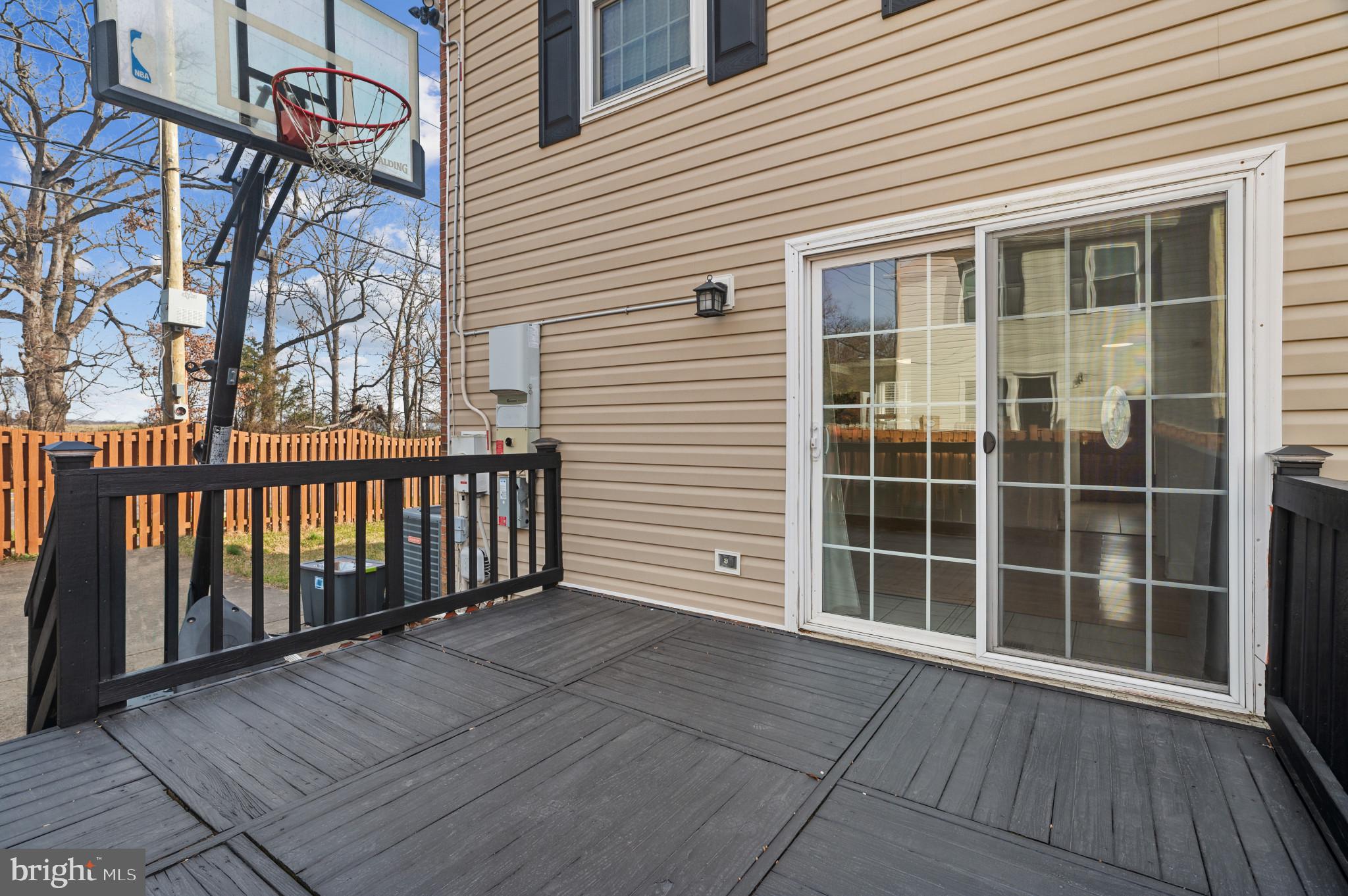 INDIAN CREEK VILLAGE - Residential Lease