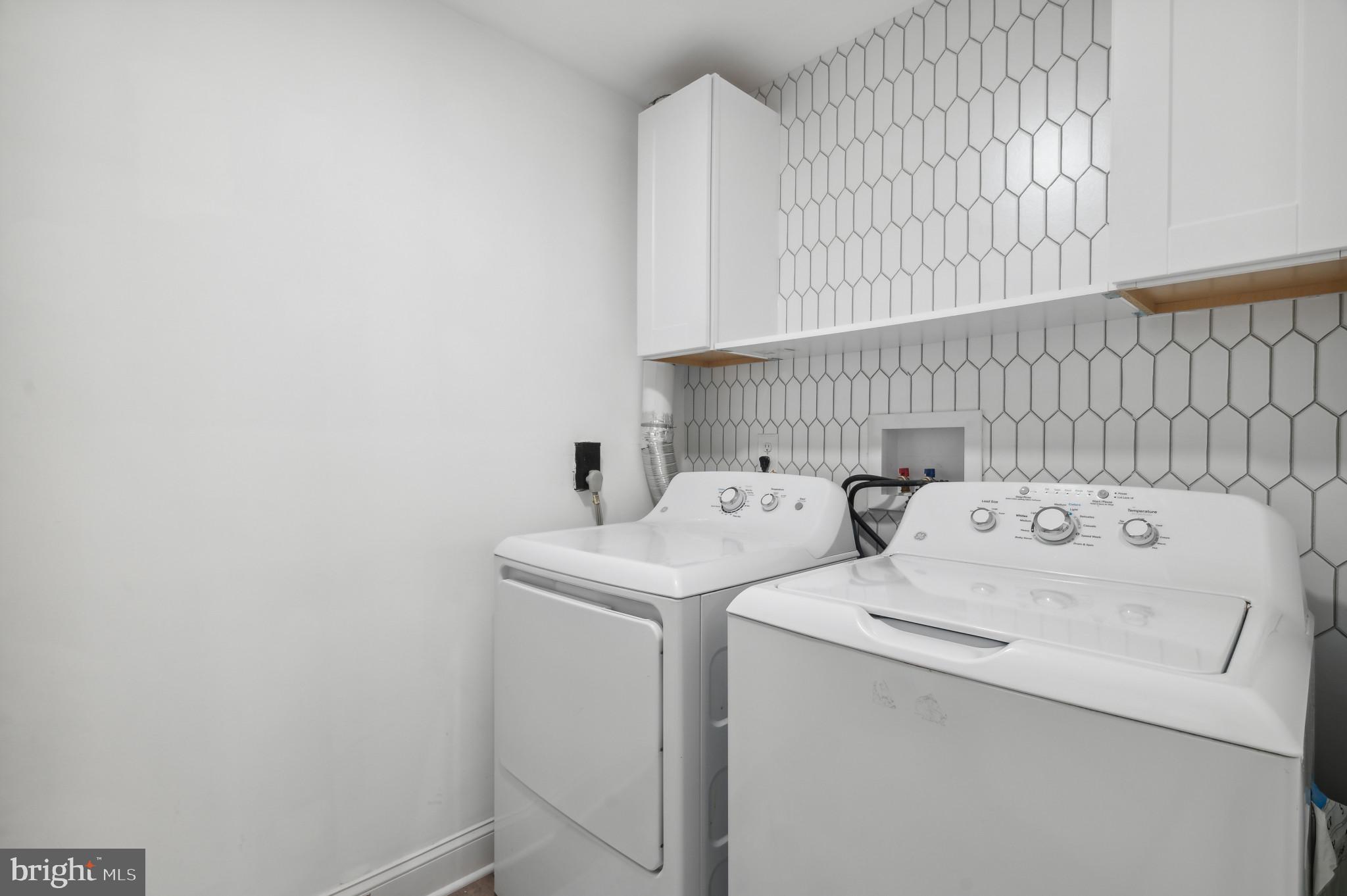 INDIAN CREEK VILLAGE - Residential Lease