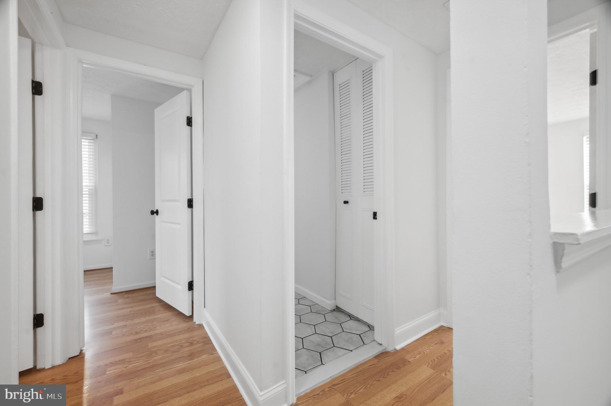 INDIAN CREEK VILLAGE - Residential Lease