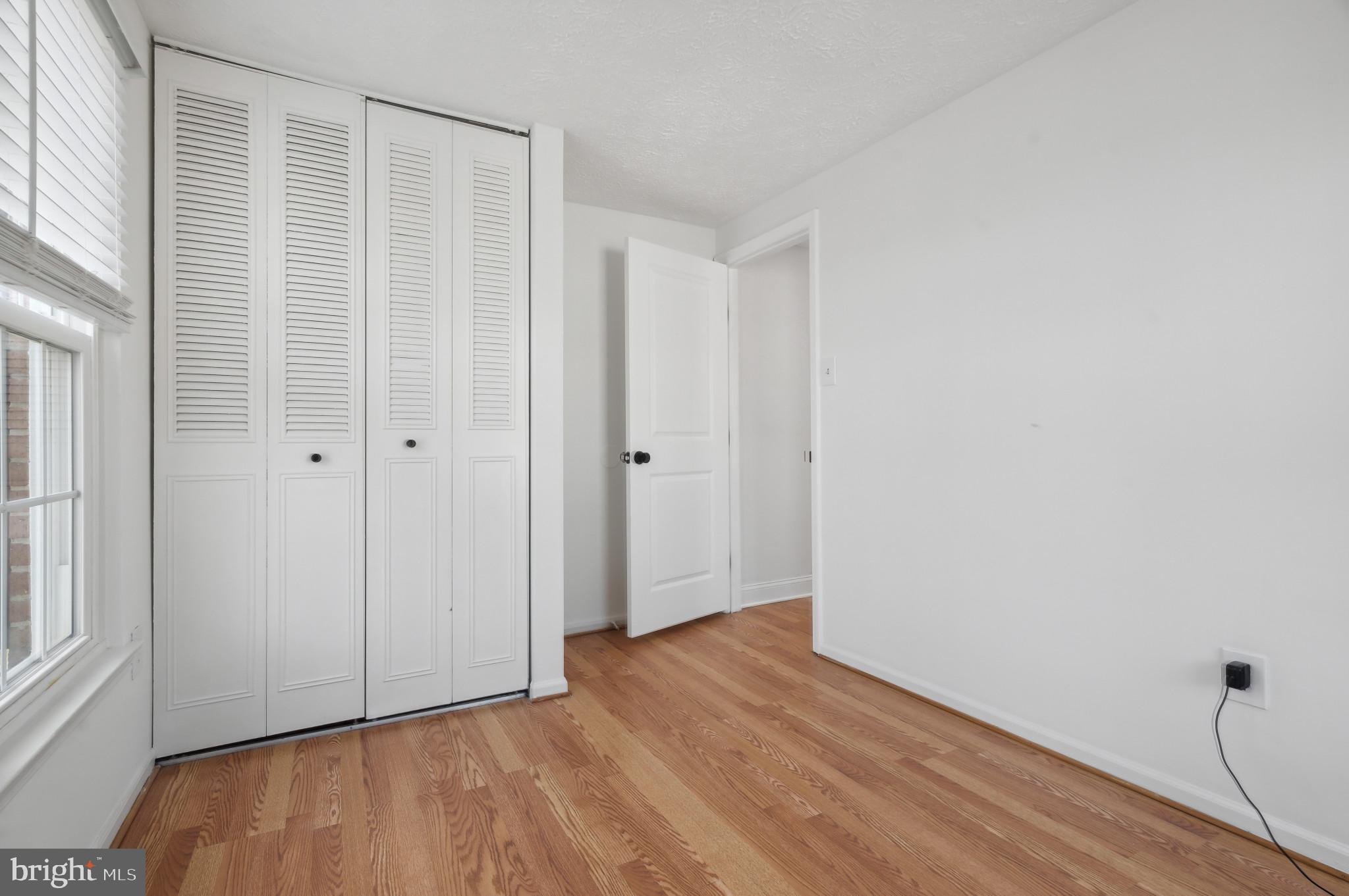 INDIAN CREEK VILLAGE - Residential Lease