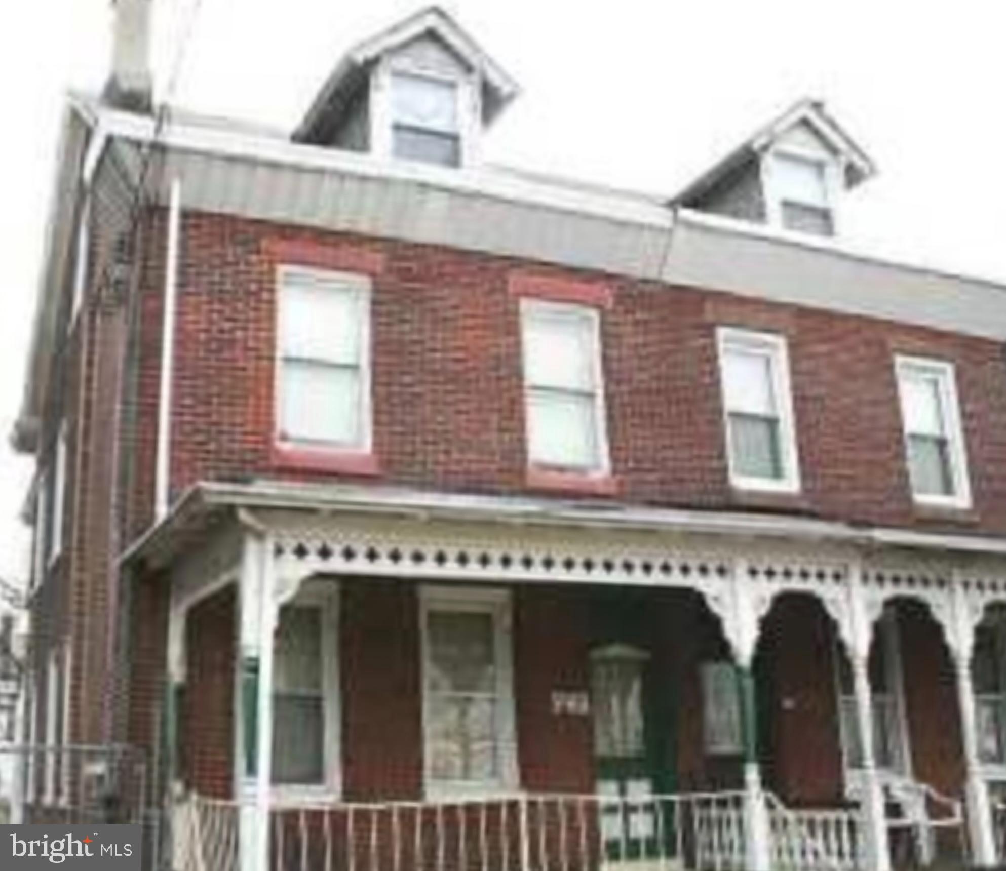 High-Opportunity Triplex – Oak Lane
Packed with potential, this multi-family offers immediate cash flow and a clear path to higher returns. It’s poised to generate $40,000+ annually with strong appreciation potential.
Current Rents (All Under Market):
* 2BR: $1,300 (Market $1,500)
* 1BR: $1,000 (Market $1,200)
* 1BR: $800 (Market $1,000)
Highlights:
* Desirable Oak Lane location
* Solid bones & original charm
* All units highly maintained
* Reposition for higher rents & market value
* Ideal for owner-occupied mortgage helper — live in one unit while rents help cover the mortgage.
Rental Terms:
* Tenant pays electric, cable, phone, snow removal
* Owner pays sewer/water, pest control, lawn care
Investor At-A-Glance
Description