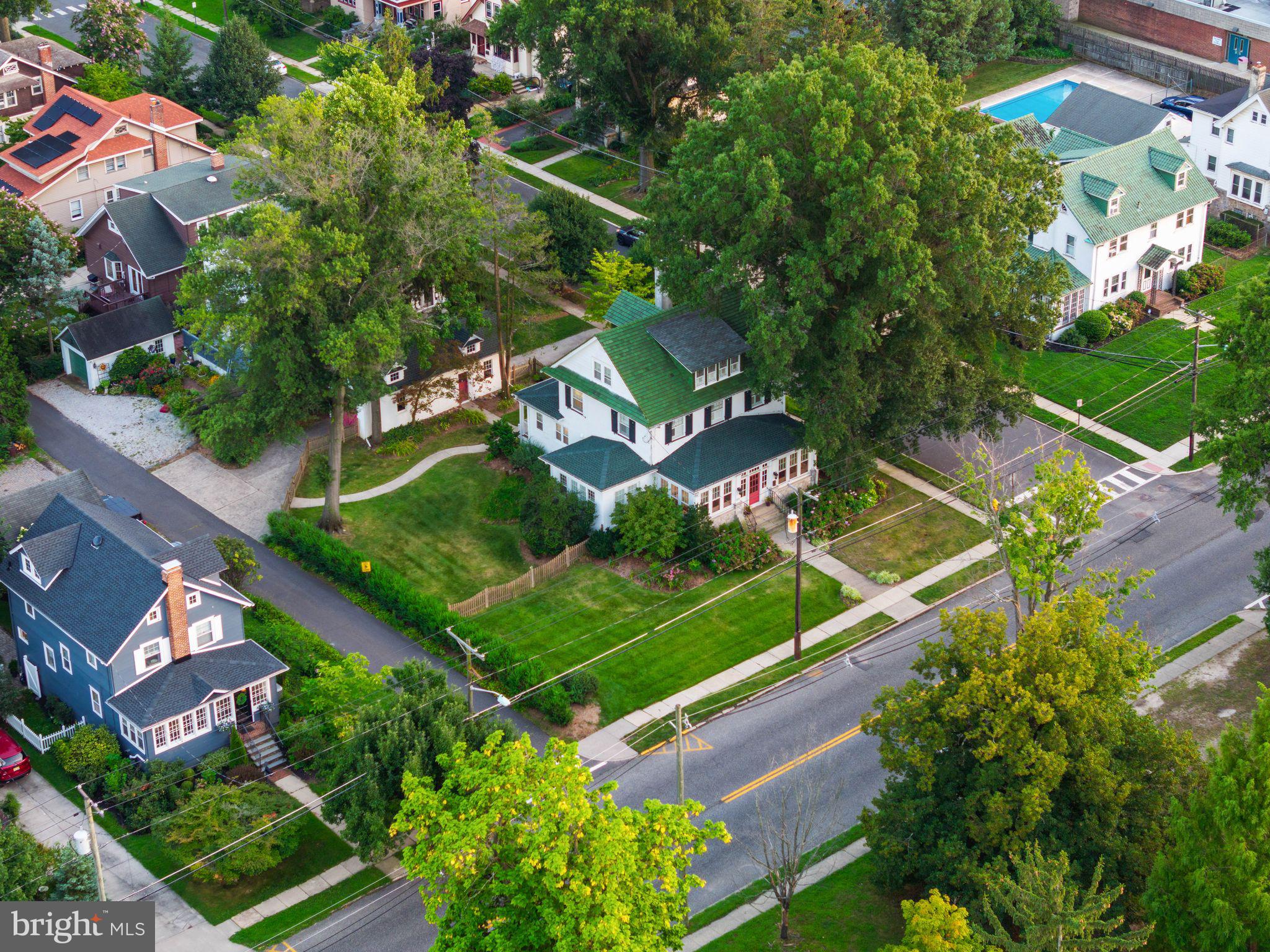 326 W COLLINGS AVENUE