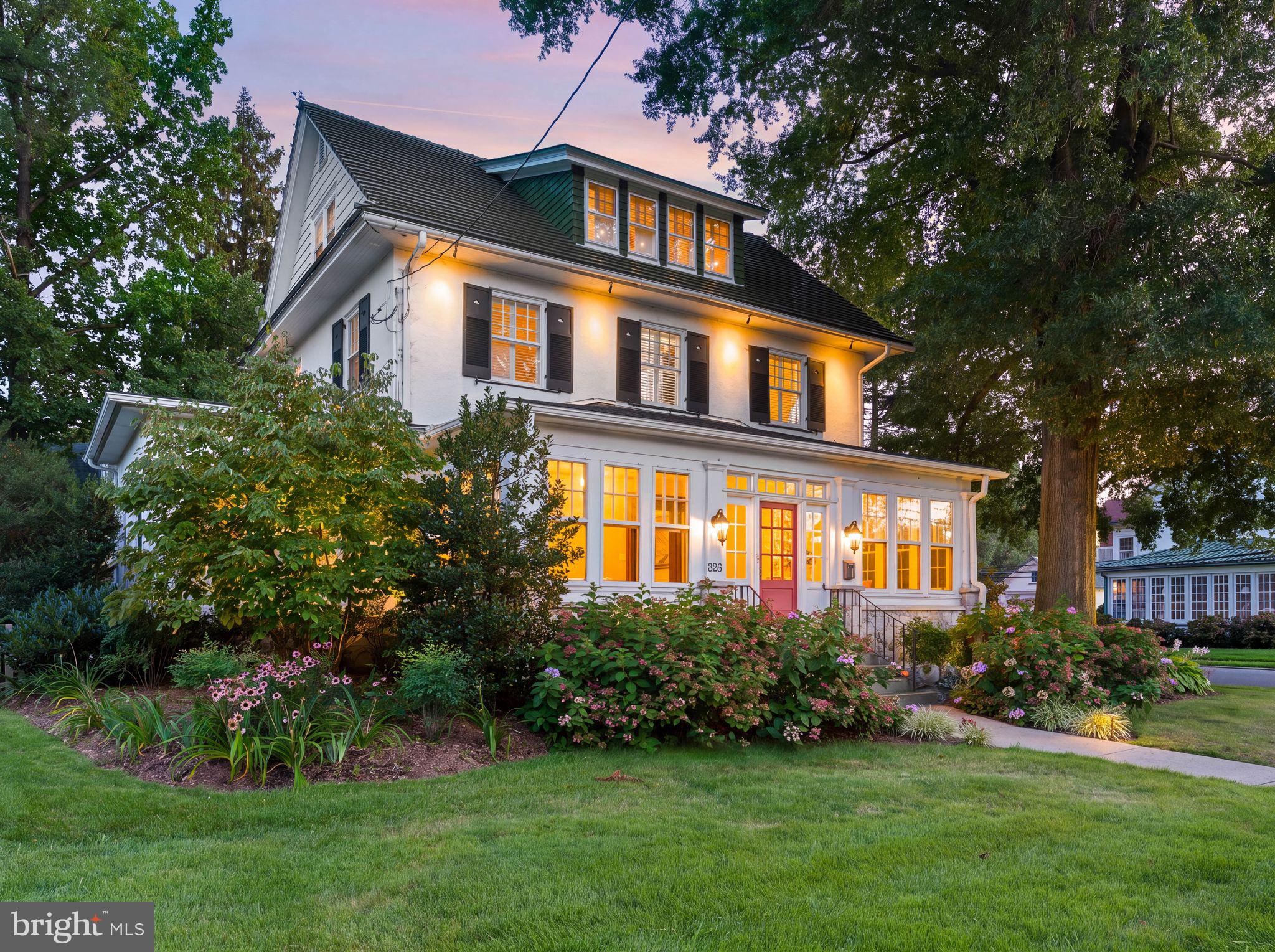326 W COLLINGS AVENUE