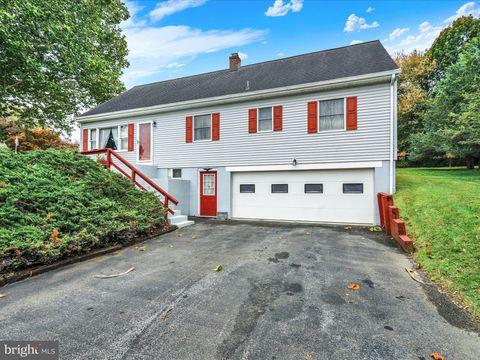2 BUNNY LANE WILLOW STREET PA 17584