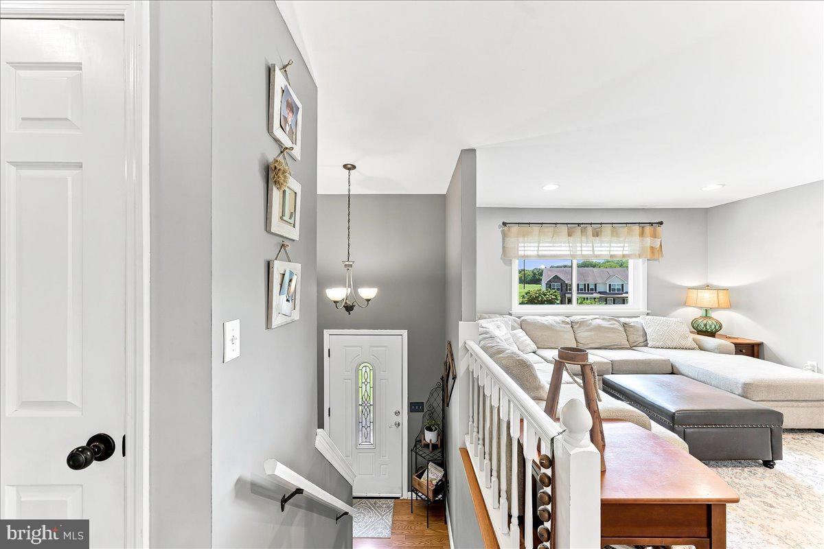 894 LEWISVILLE ROAD