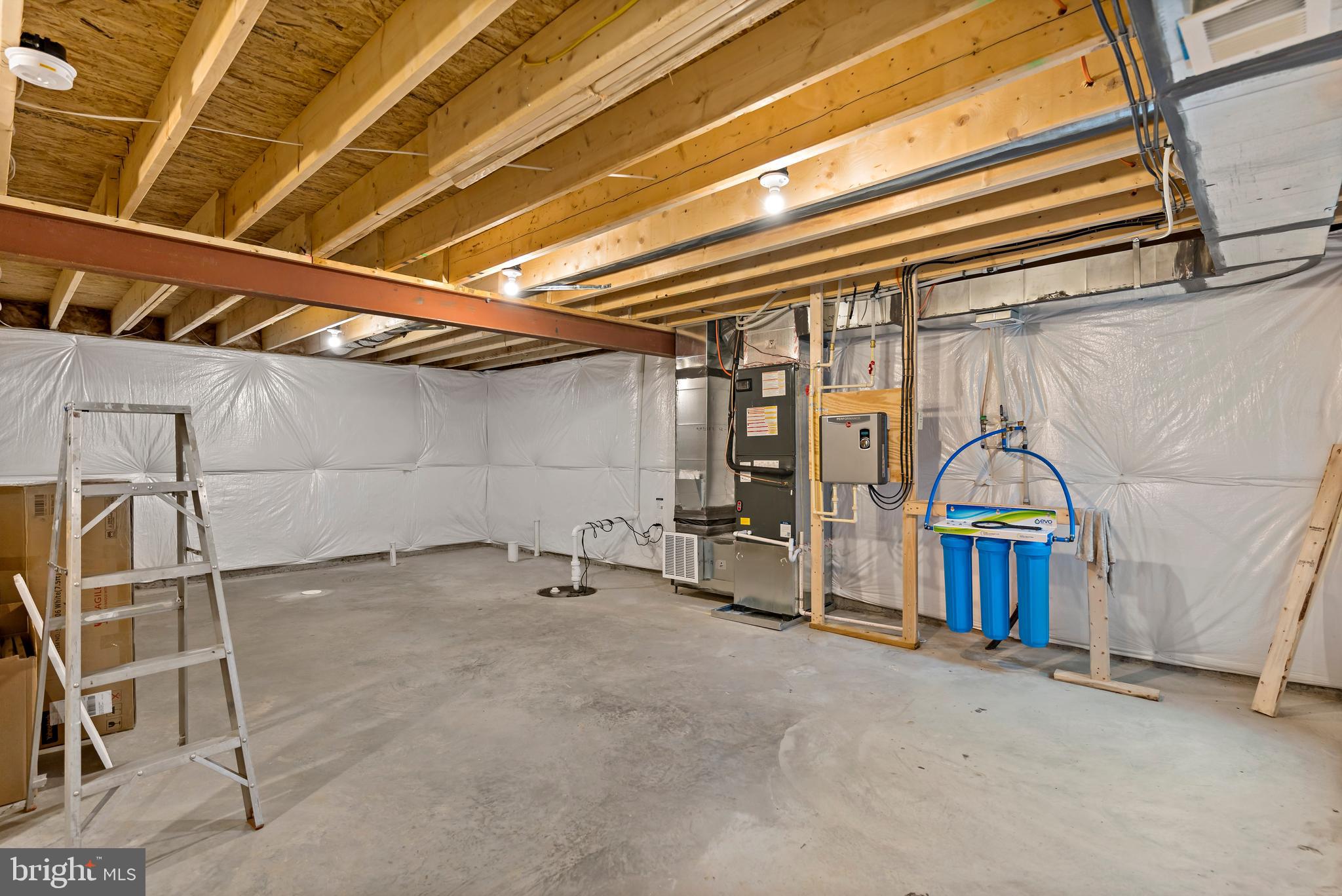 CARDINAL POINTE - Residential