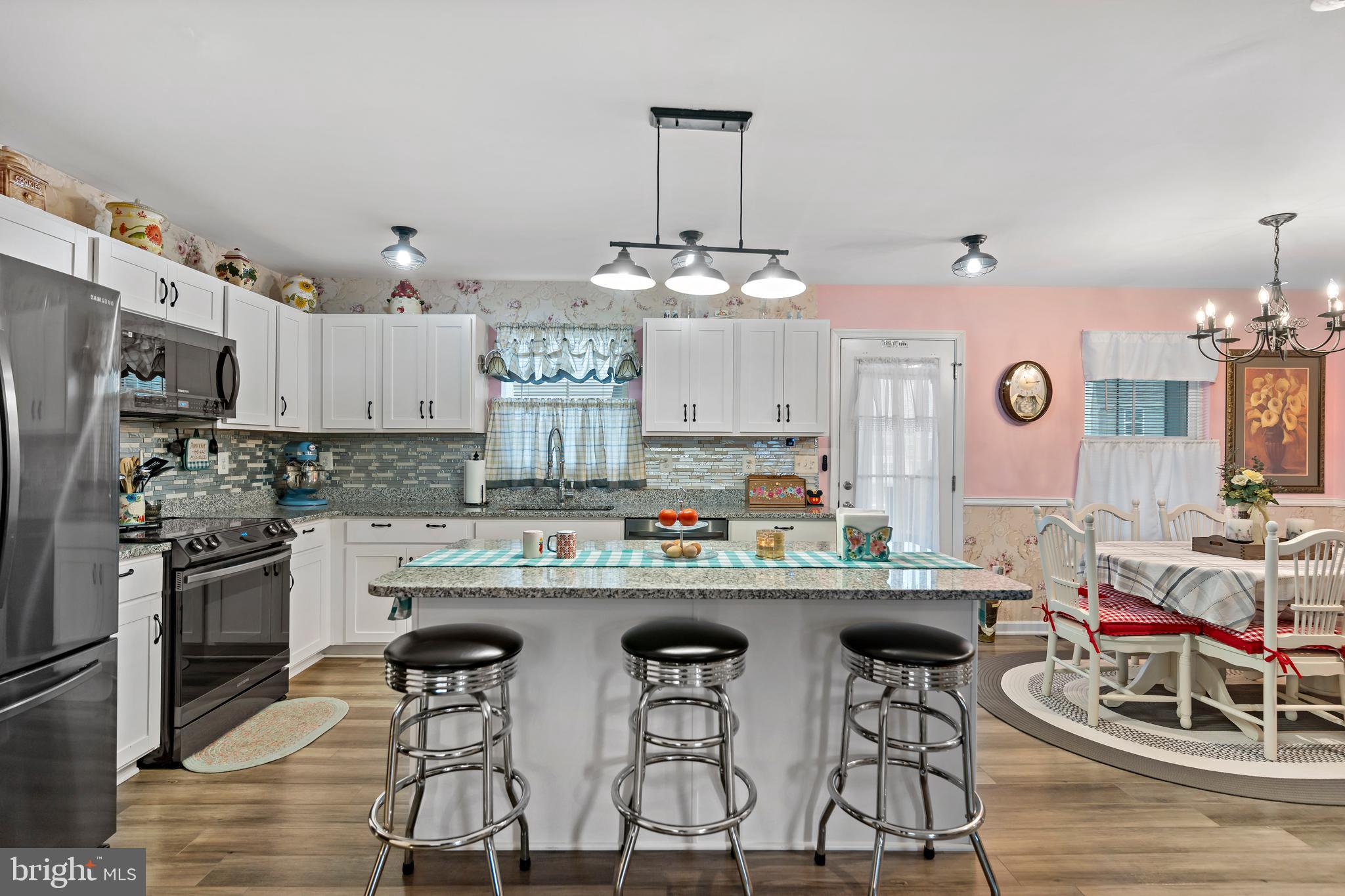 CARDINAL POINTE - Residential