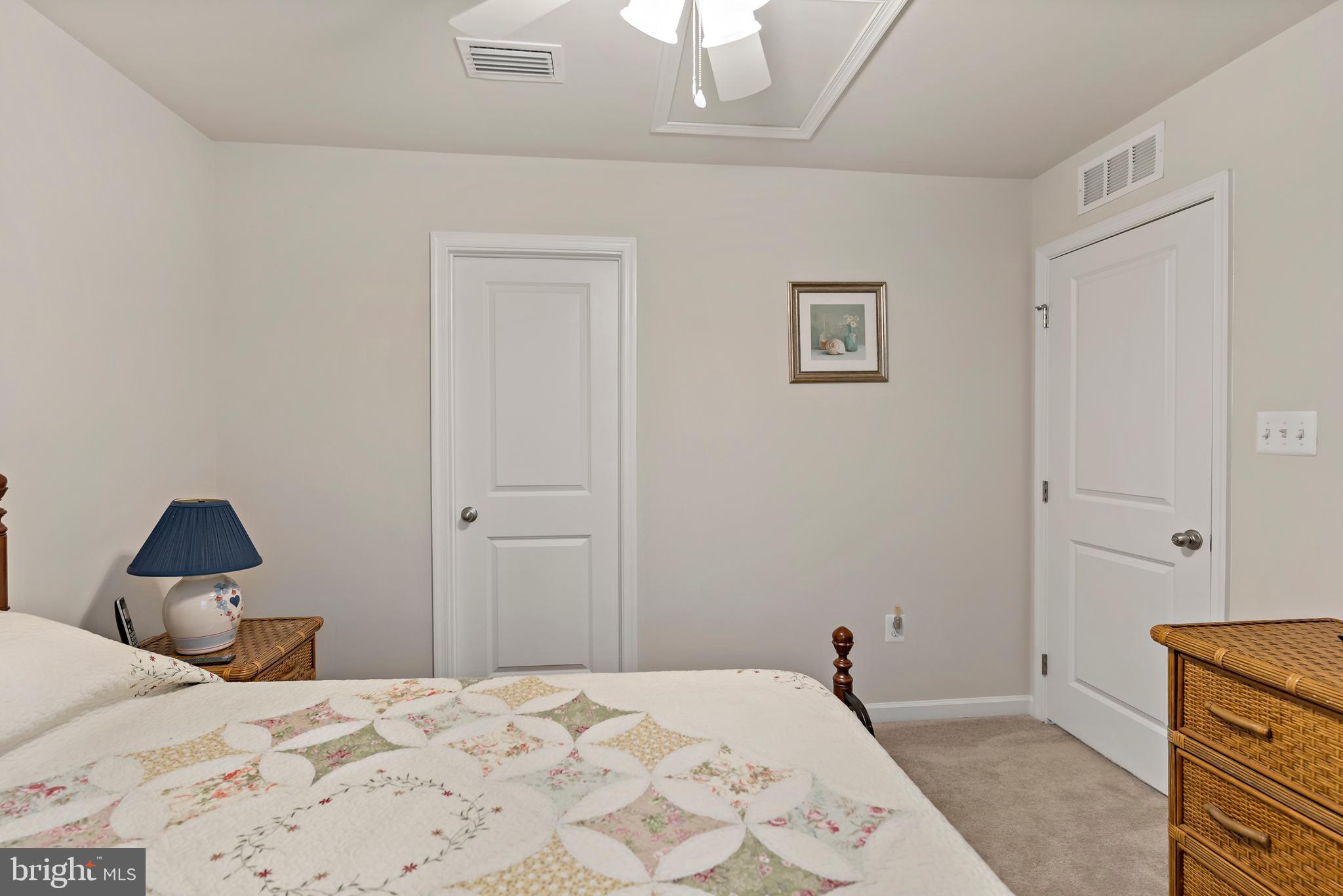 CARDINAL POINTE - Residential