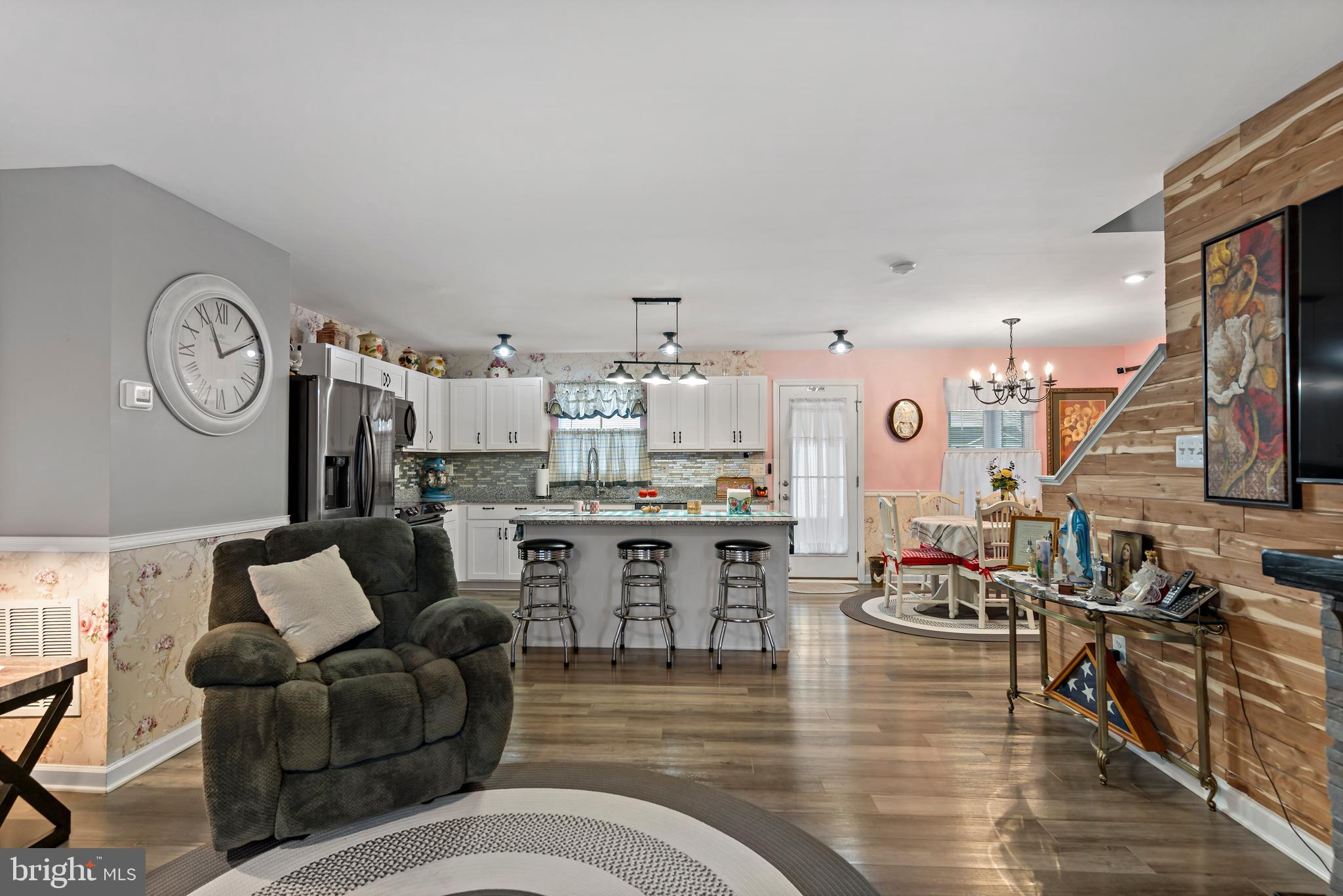 CARDINAL POINTE - Residential