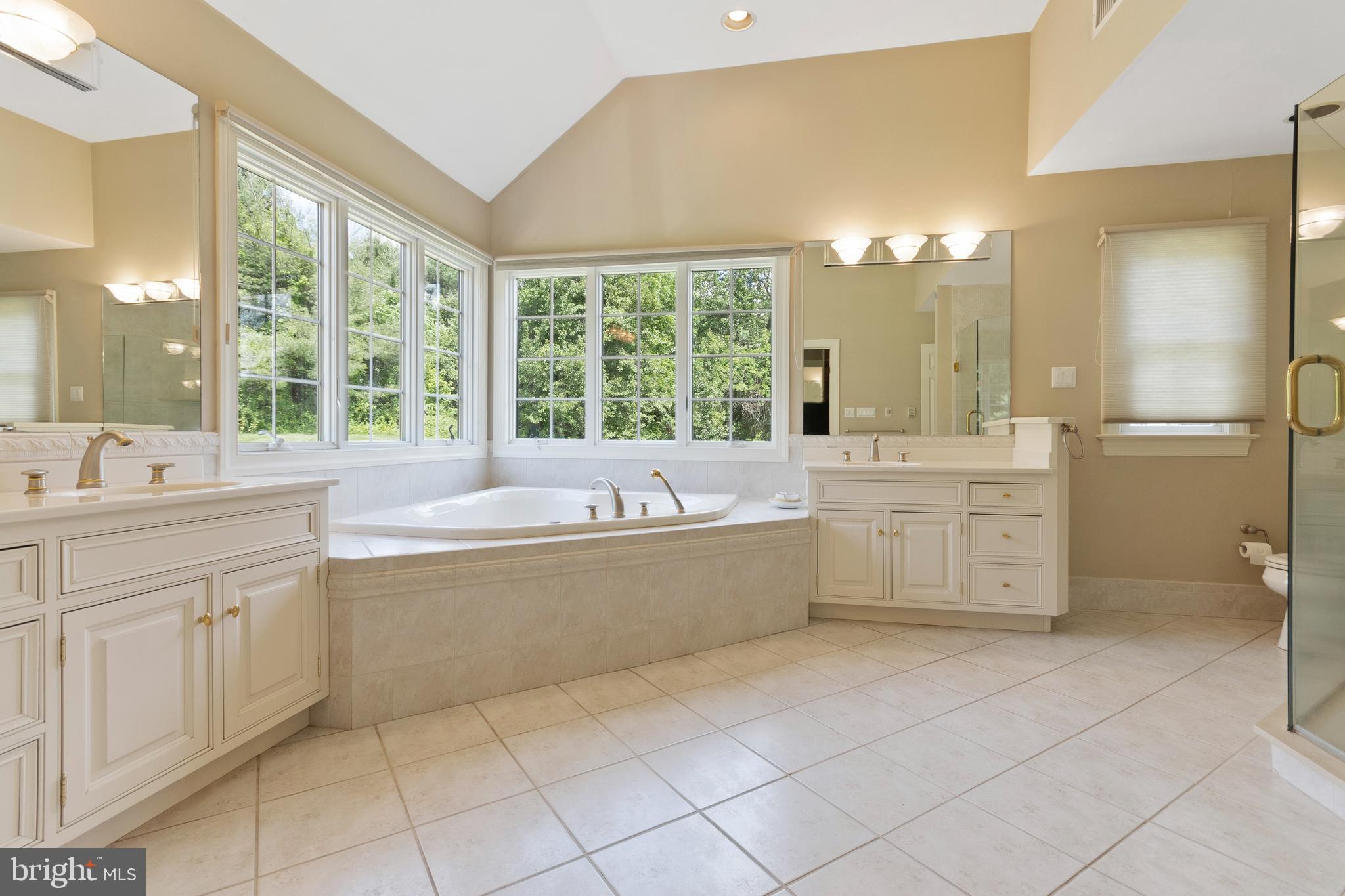 MEETINGHOUSE - Residential