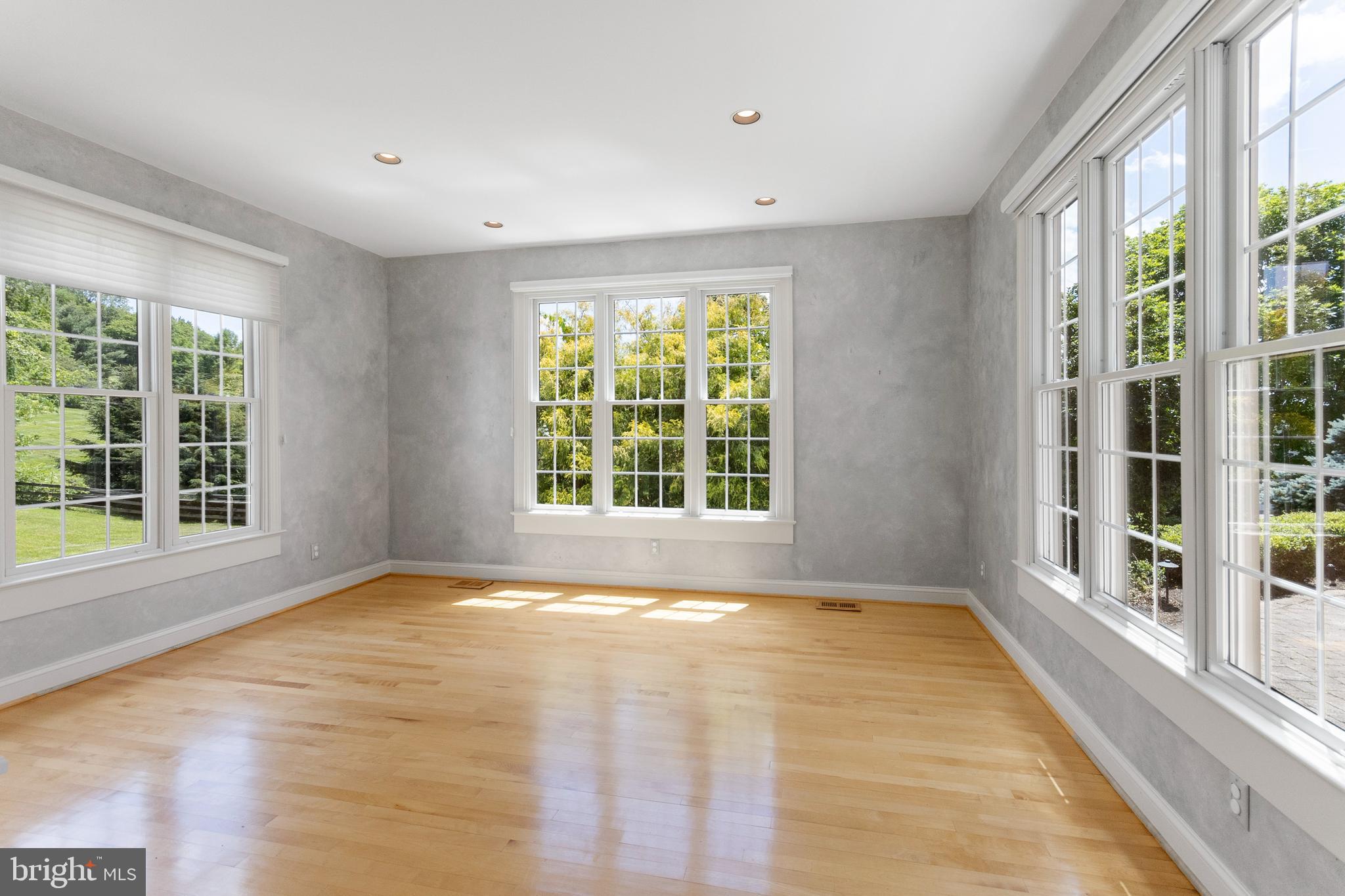 MEETINGHOUSE - Residential