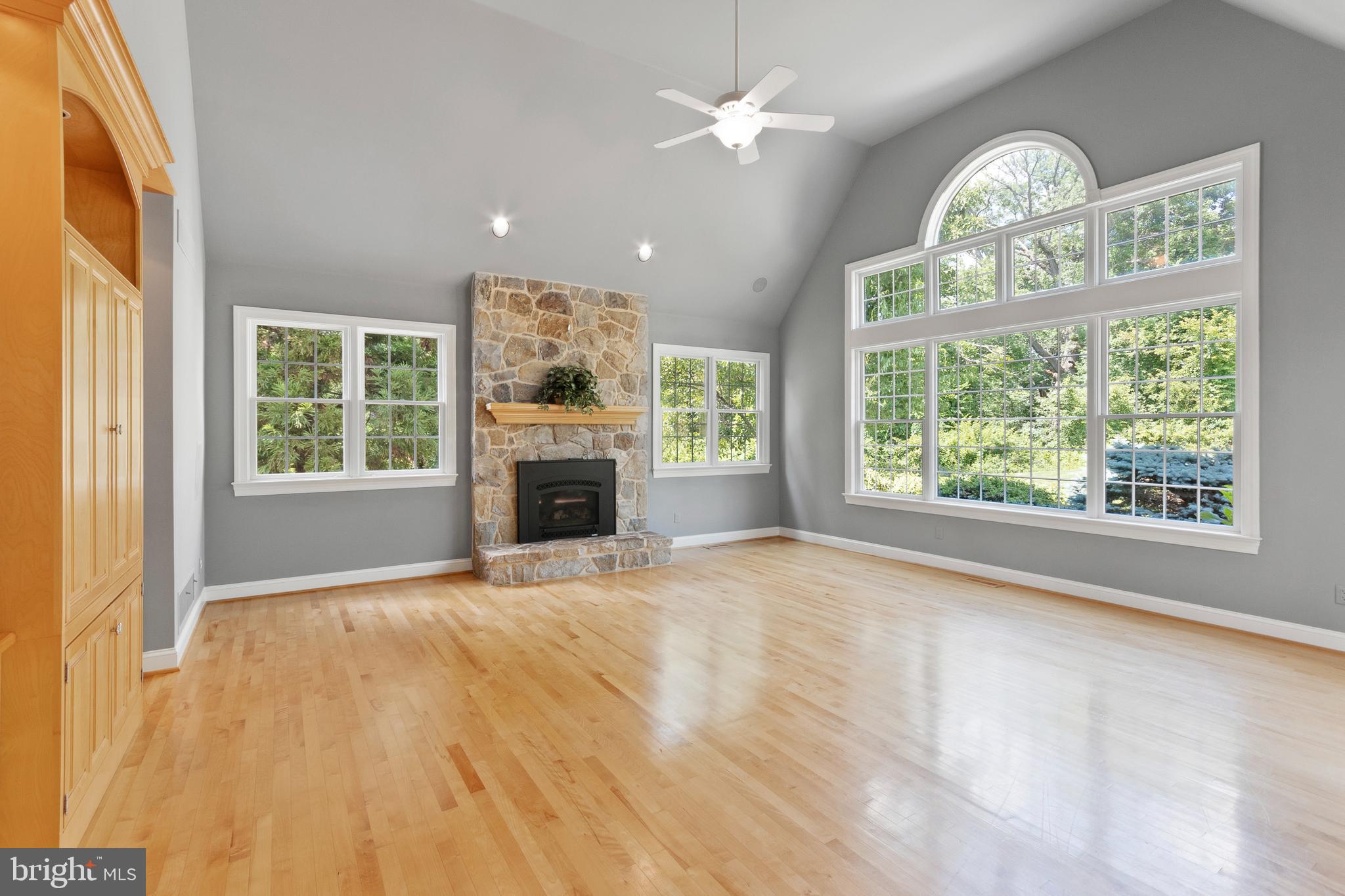 MEETINGHOUSE - Residential