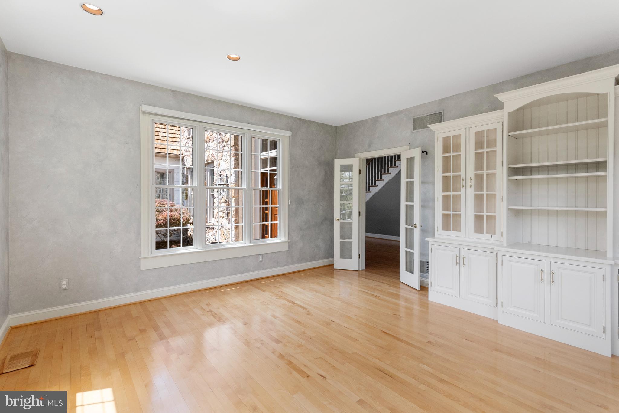 MEETINGHOUSE - Residential