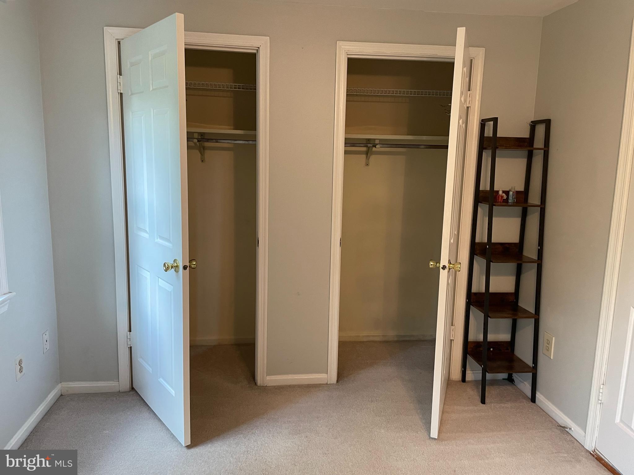 OAKLEIGH - Residential Lease