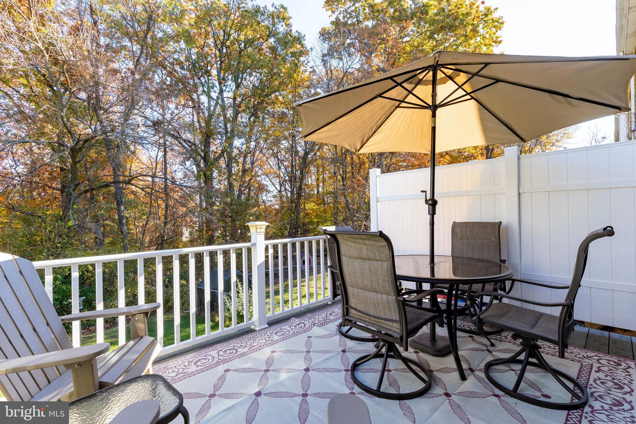 TOWN & COUNTRY APARTMENTS CARNEY - Residential