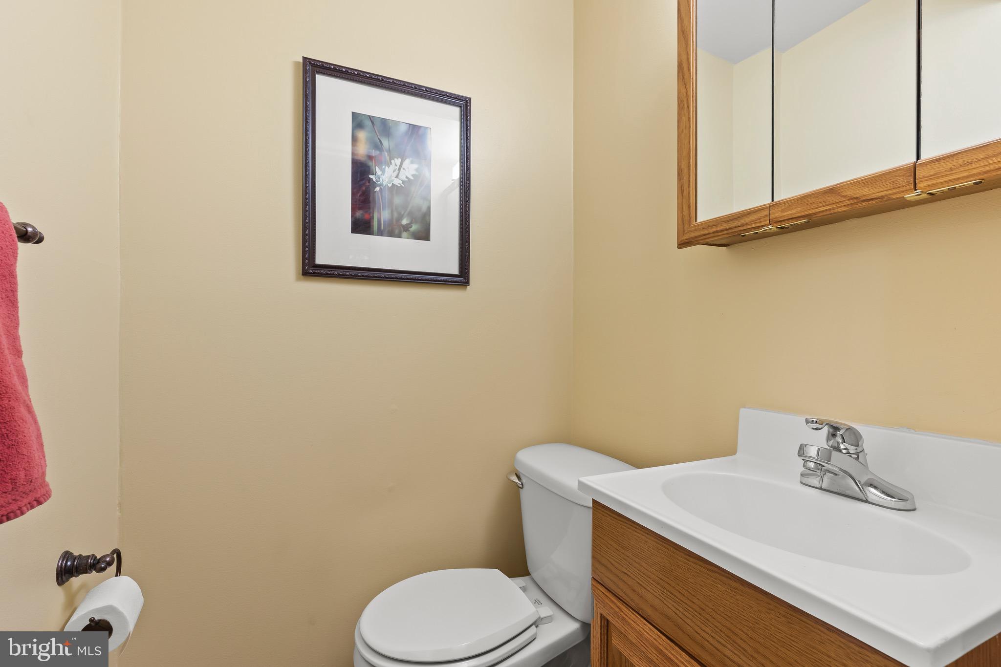 TOWN & COUNTRY APARTMENTS CARNEY - Residential