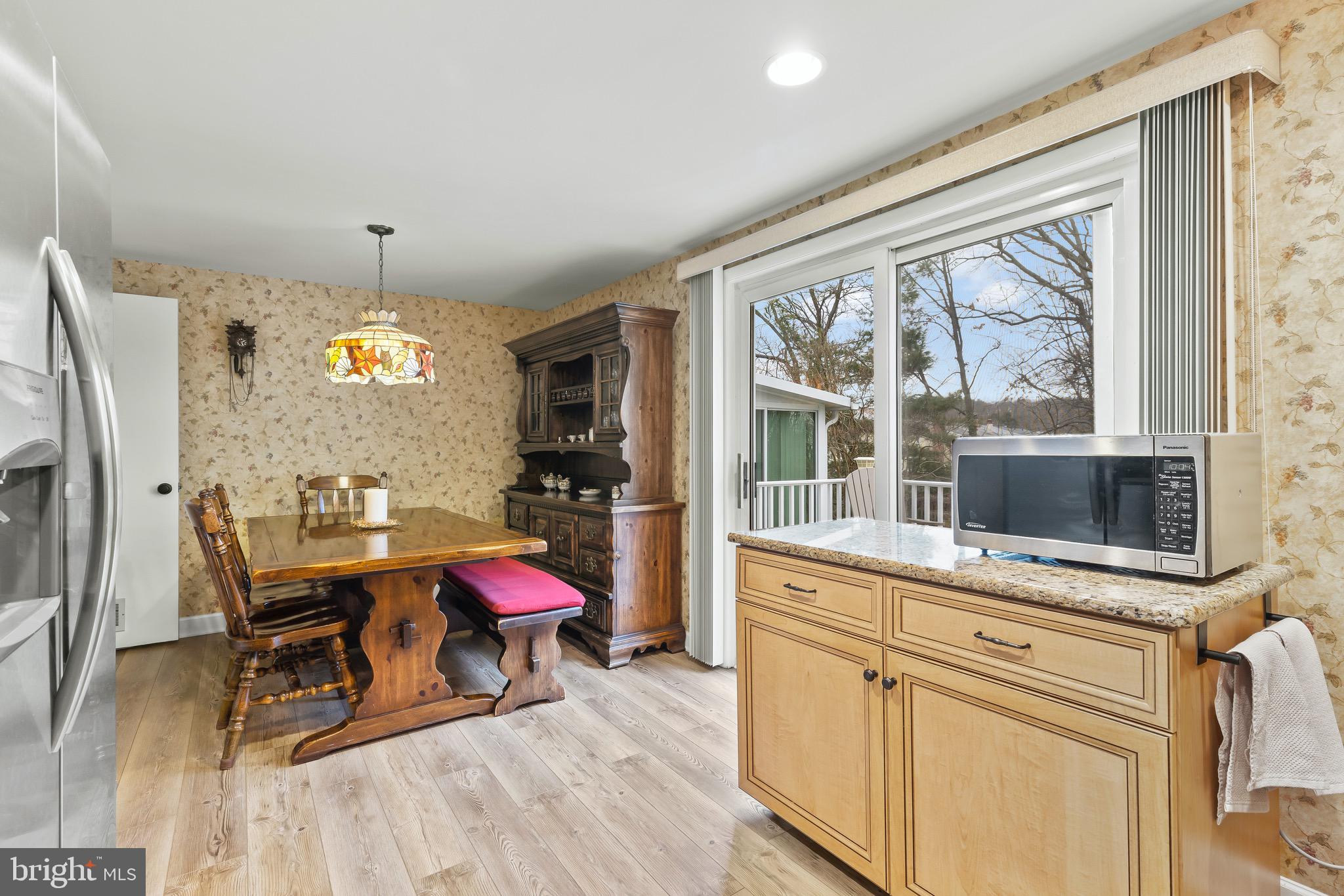 TOWN & COUNTRY APARTMENTS CARNEY - Residential