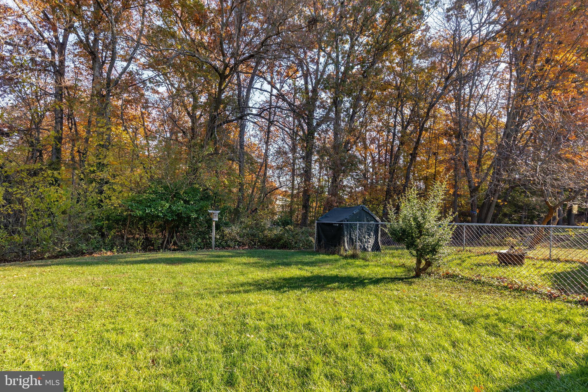 TOWN & COUNTRY APARTMENTS CARNEY - Residential