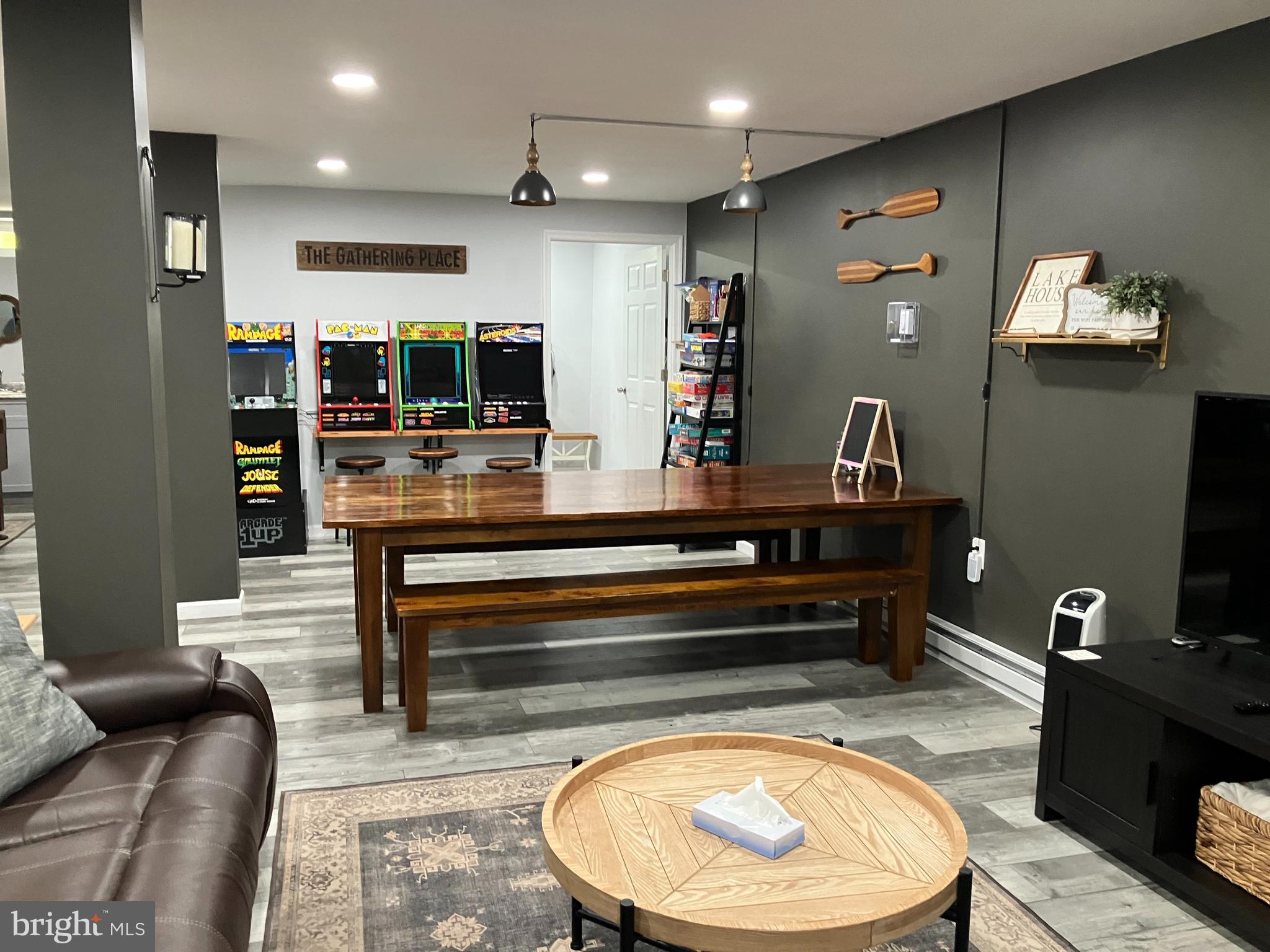 INDIAN MOUNTAIN LAKES - Residential