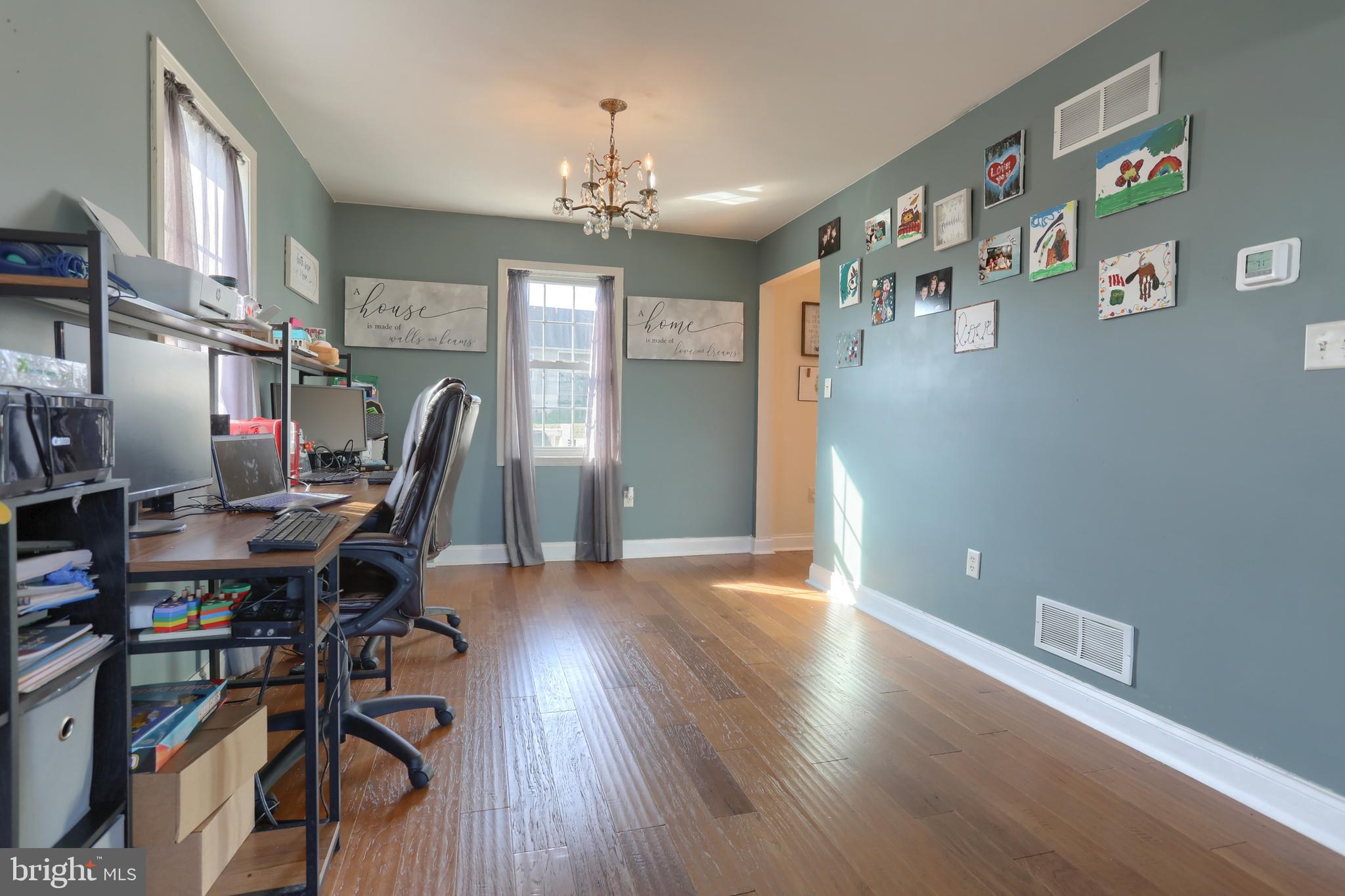 CEDAR HOLLOW - Residential