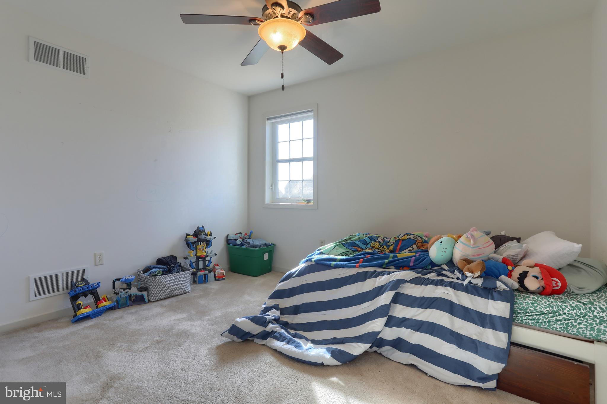 CEDAR HOLLOW - Residential