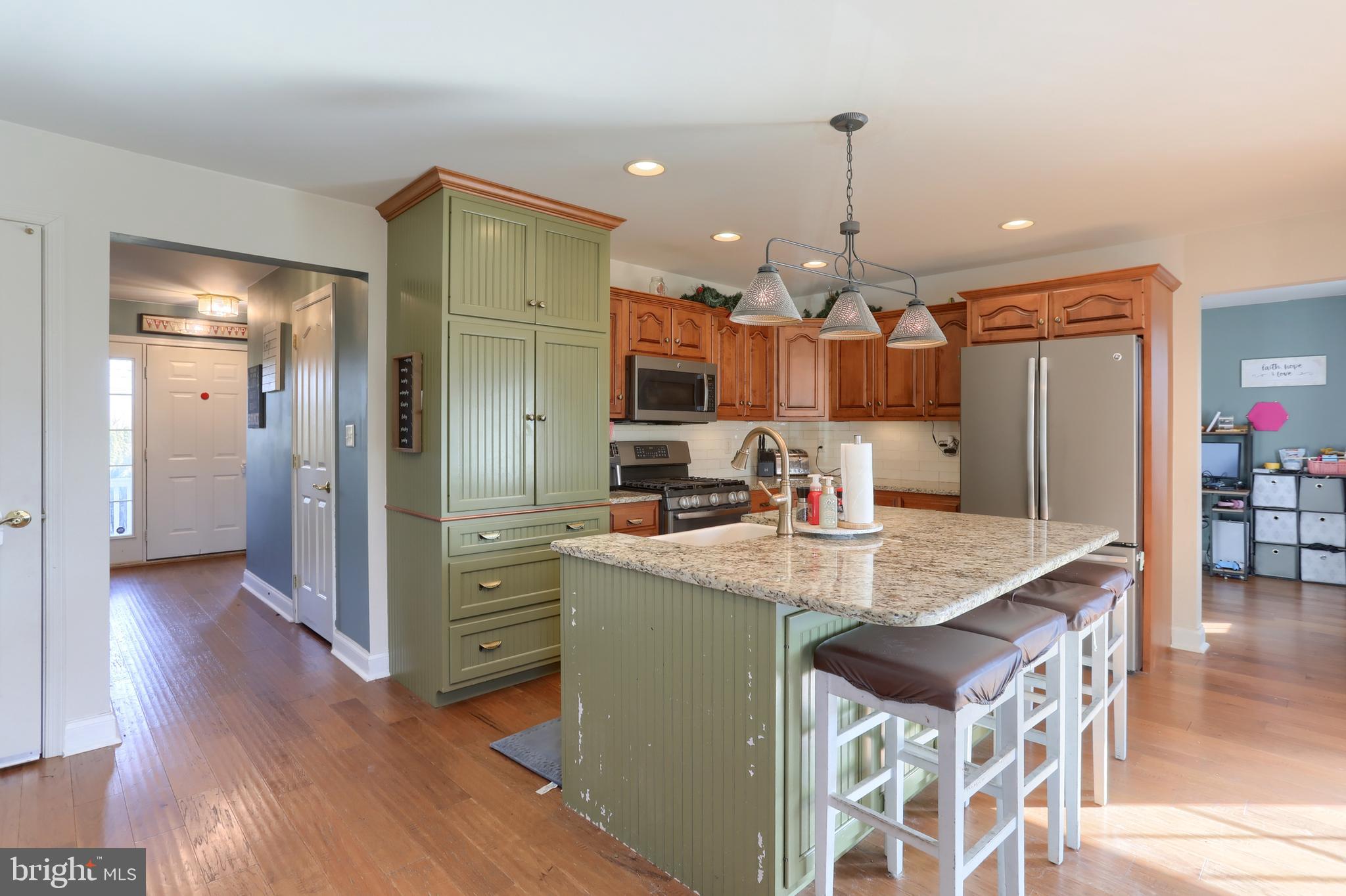 CEDAR HOLLOW - Residential