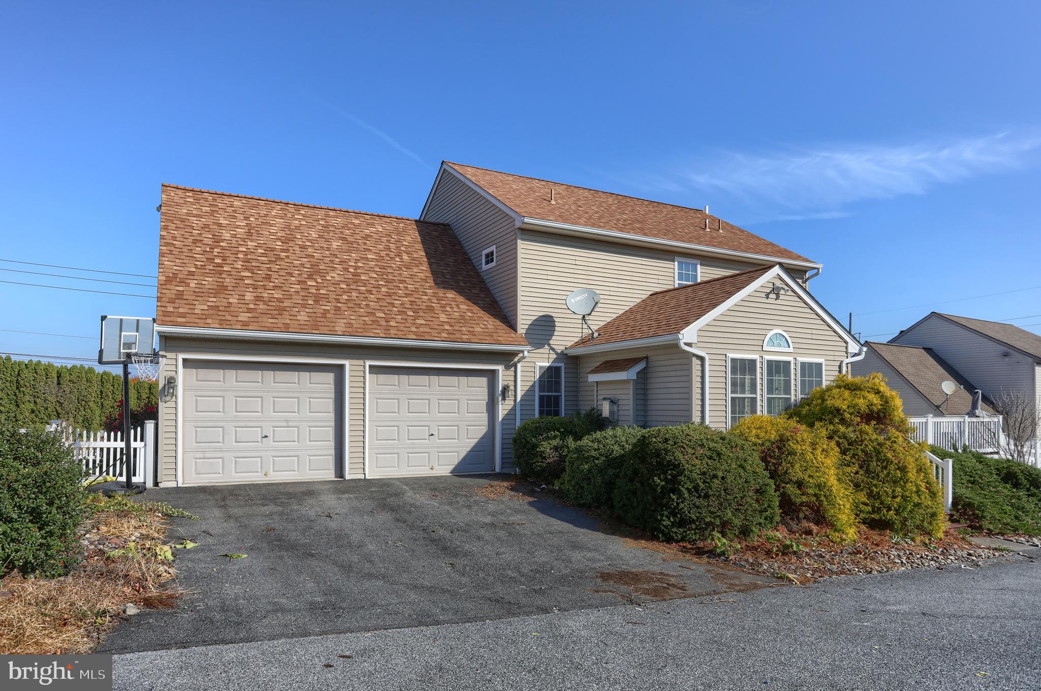 CEDAR HOLLOW - Residential