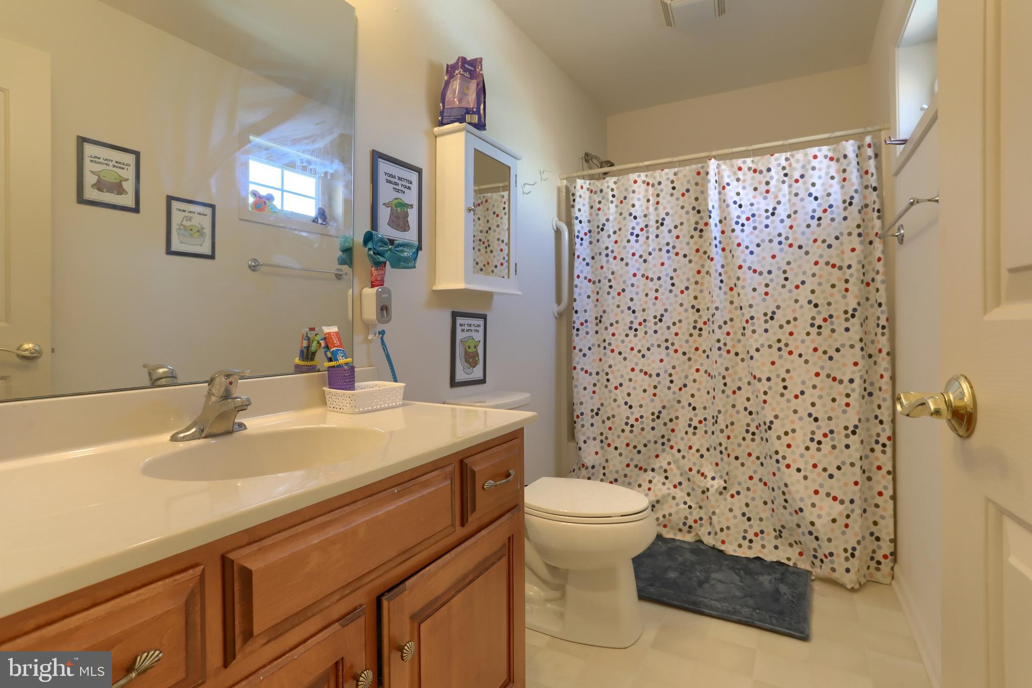 CEDAR HOLLOW - Residential